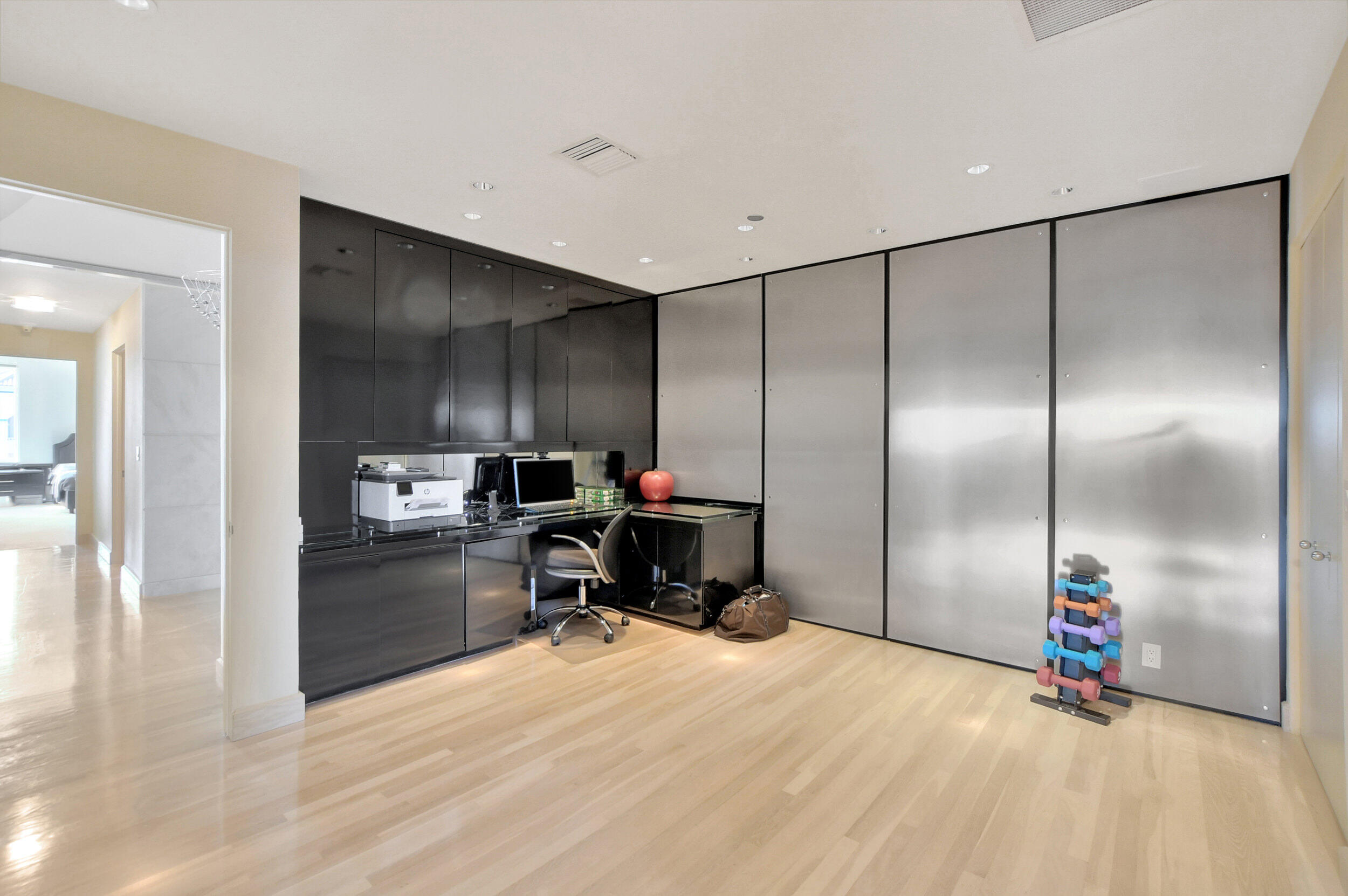 Mizner Tower - Residential