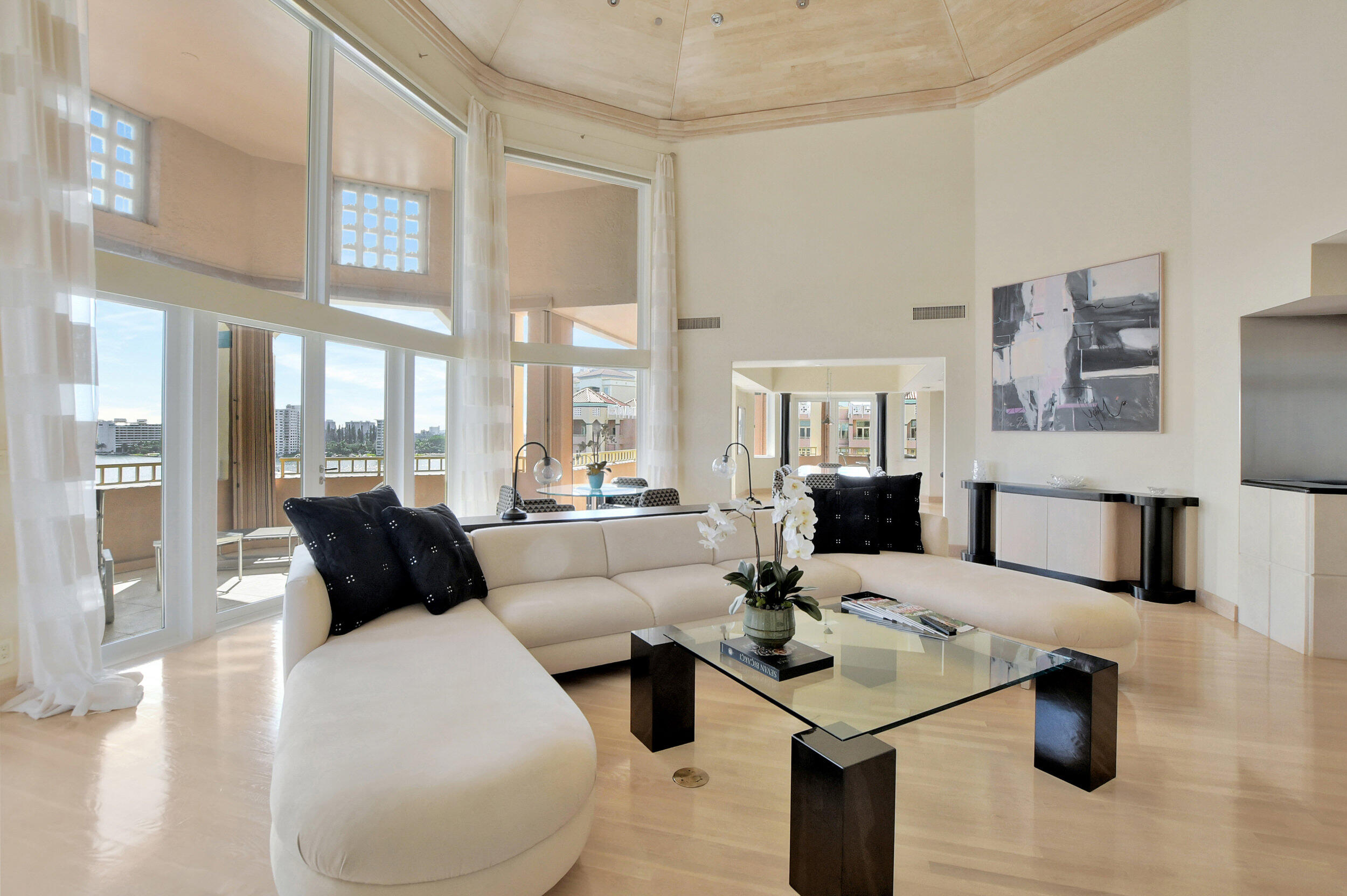 Mizner Tower - Residential