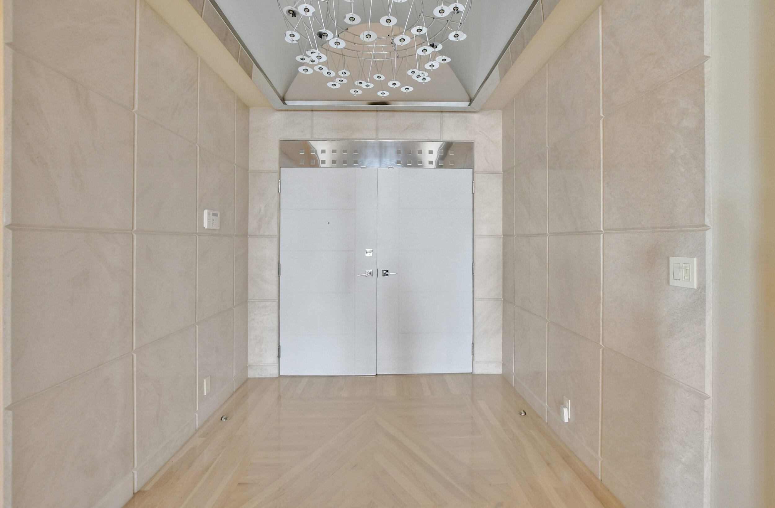 Mizner Tower - Residential