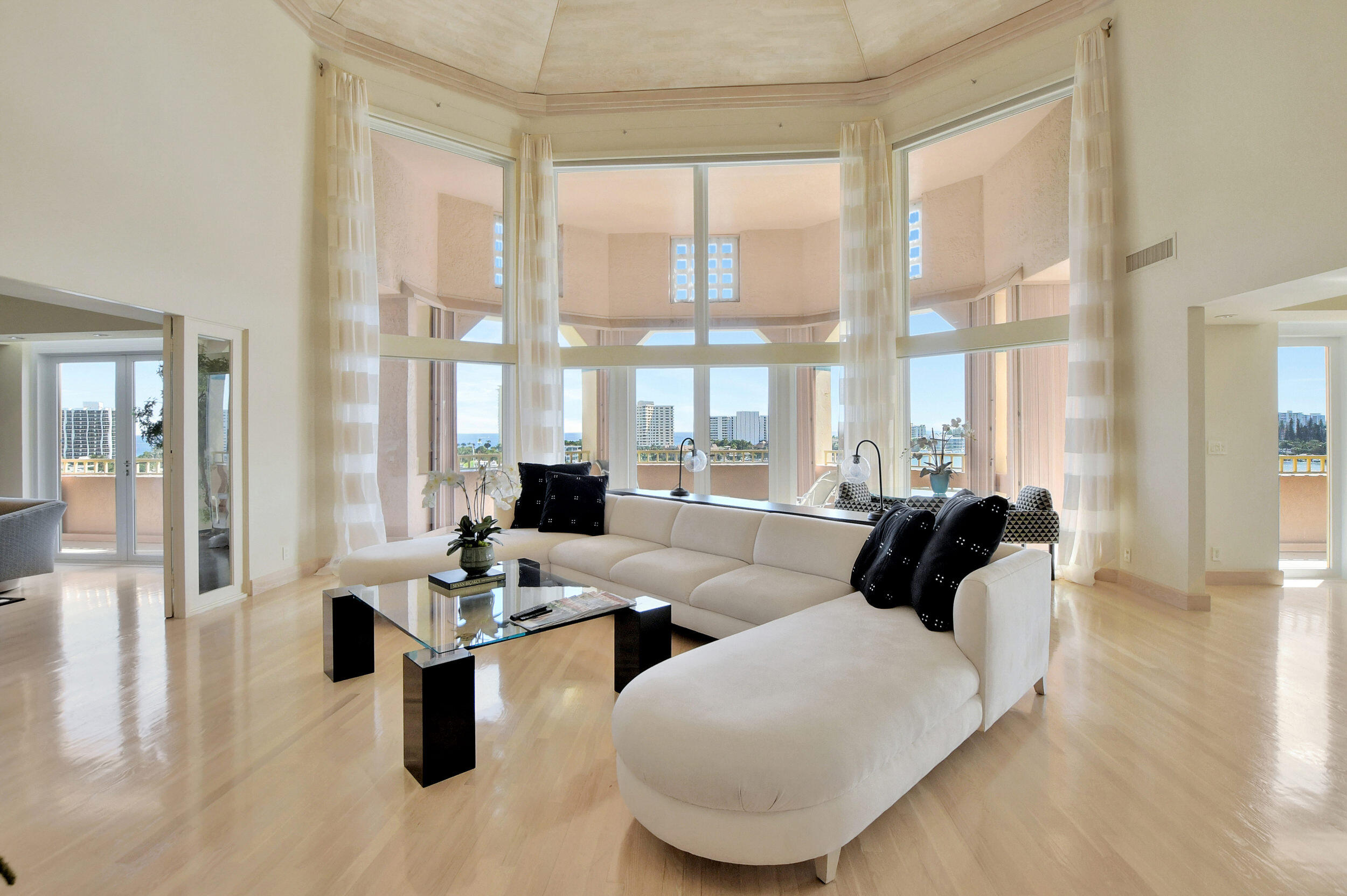 Mizner Tower - Residential