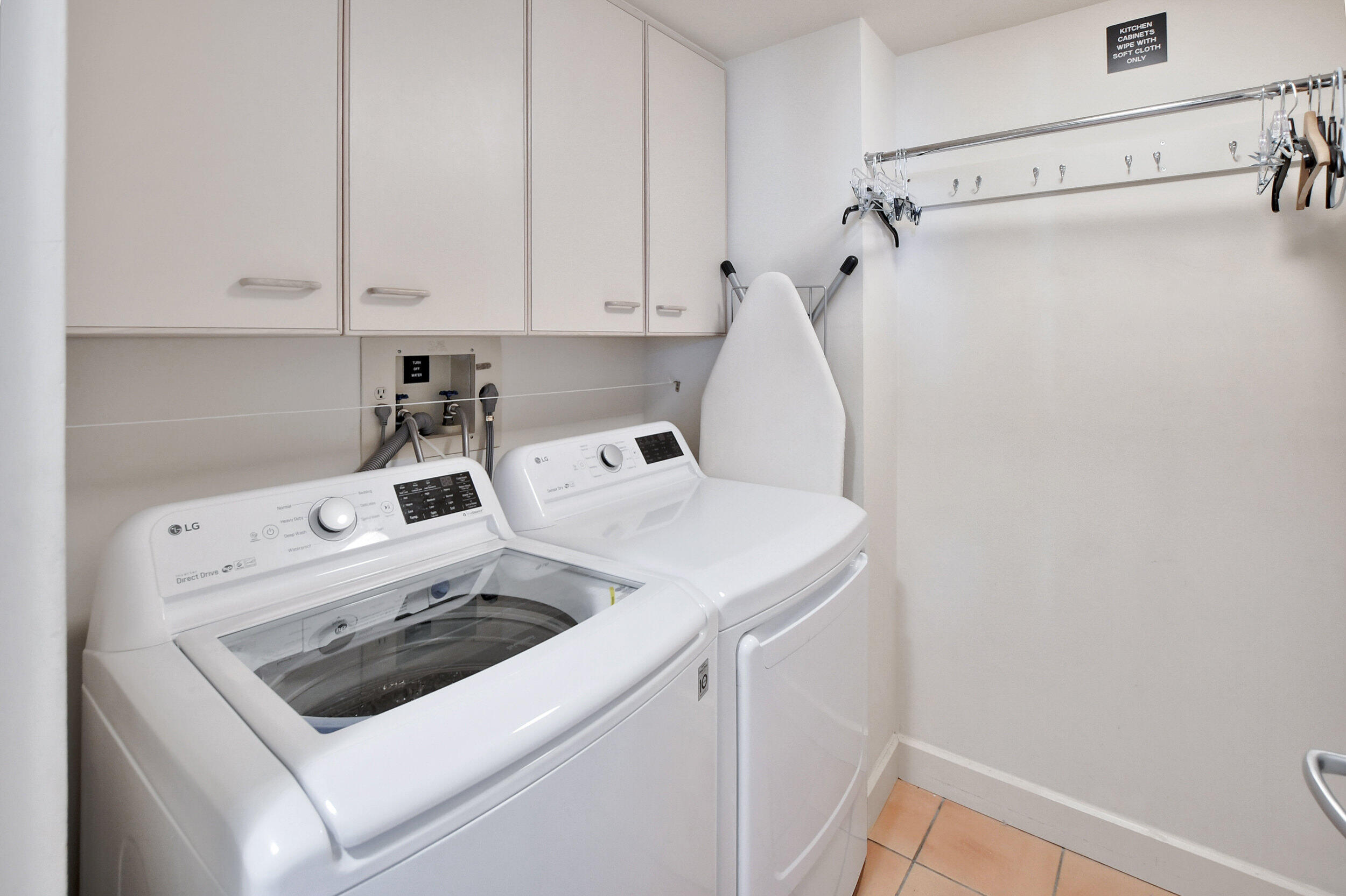 Mizner Tower - Residential