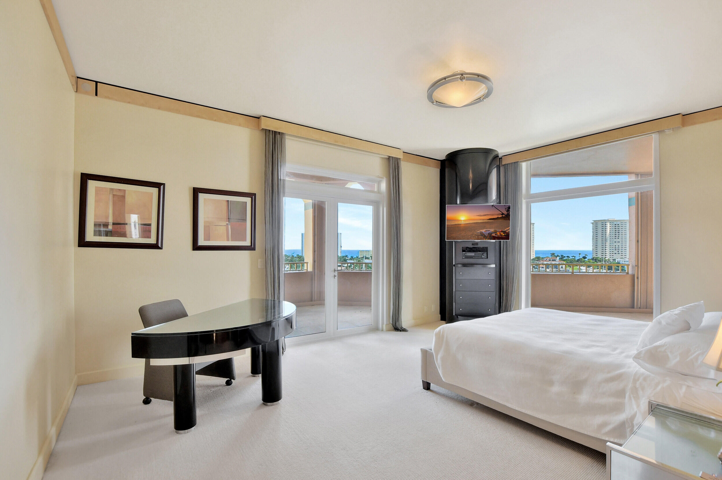 Mizner Tower - Residential