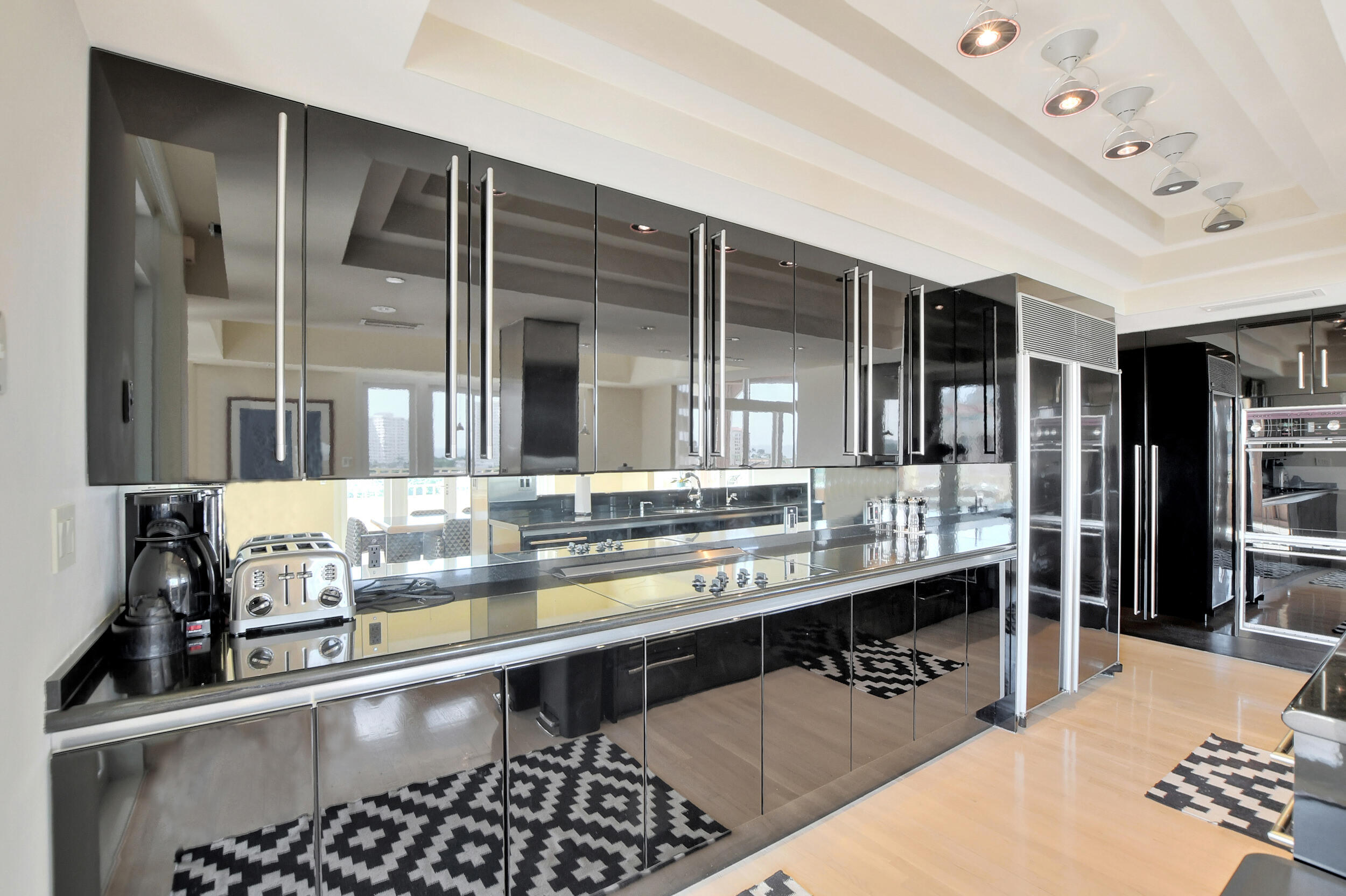 Mizner Tower - Residential