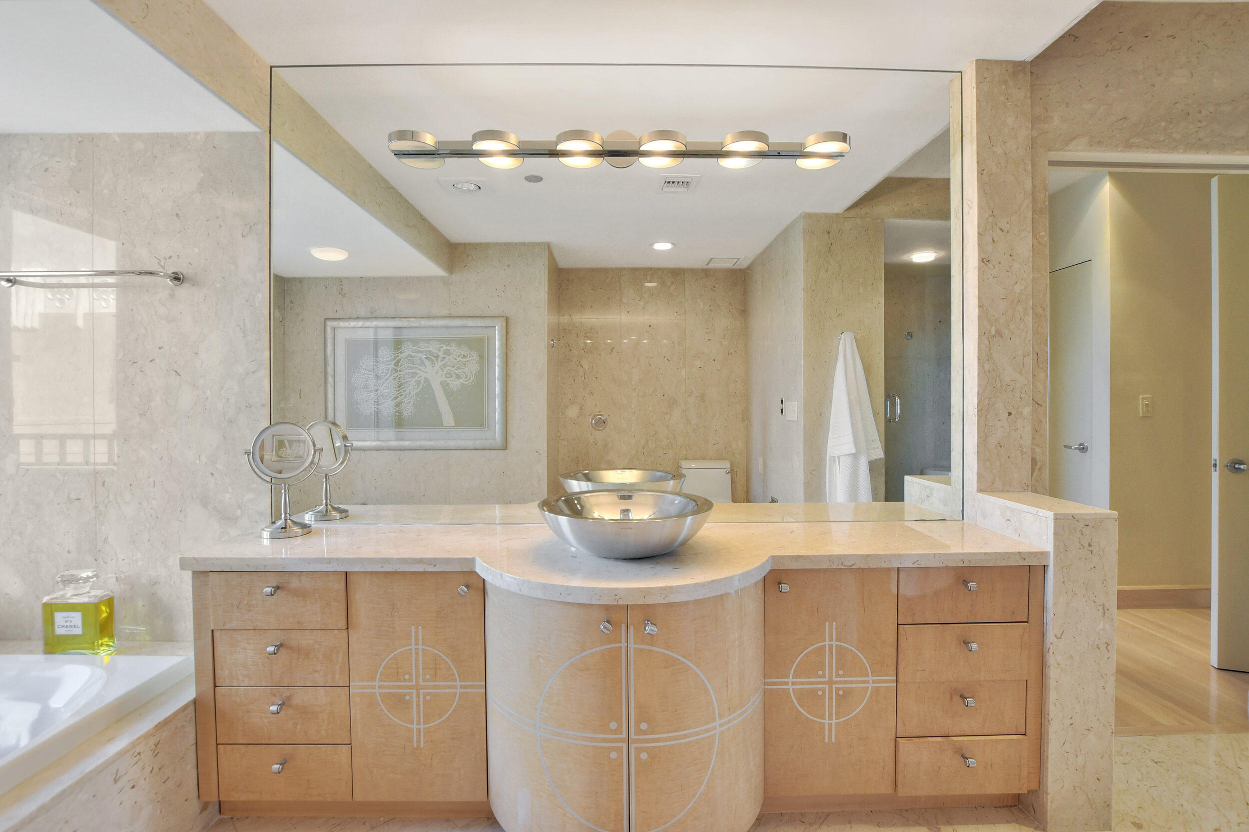 Mizner Tower - Residential