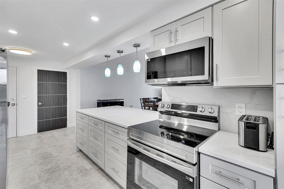 2301 S Ocean Drive 1701