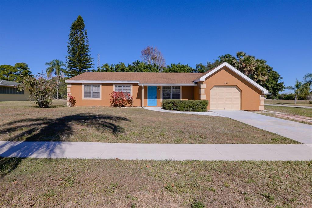 Photo of 231 SW Lucero Drive, Port Saint Lucie, FL 34983 (MLS # R10684469)