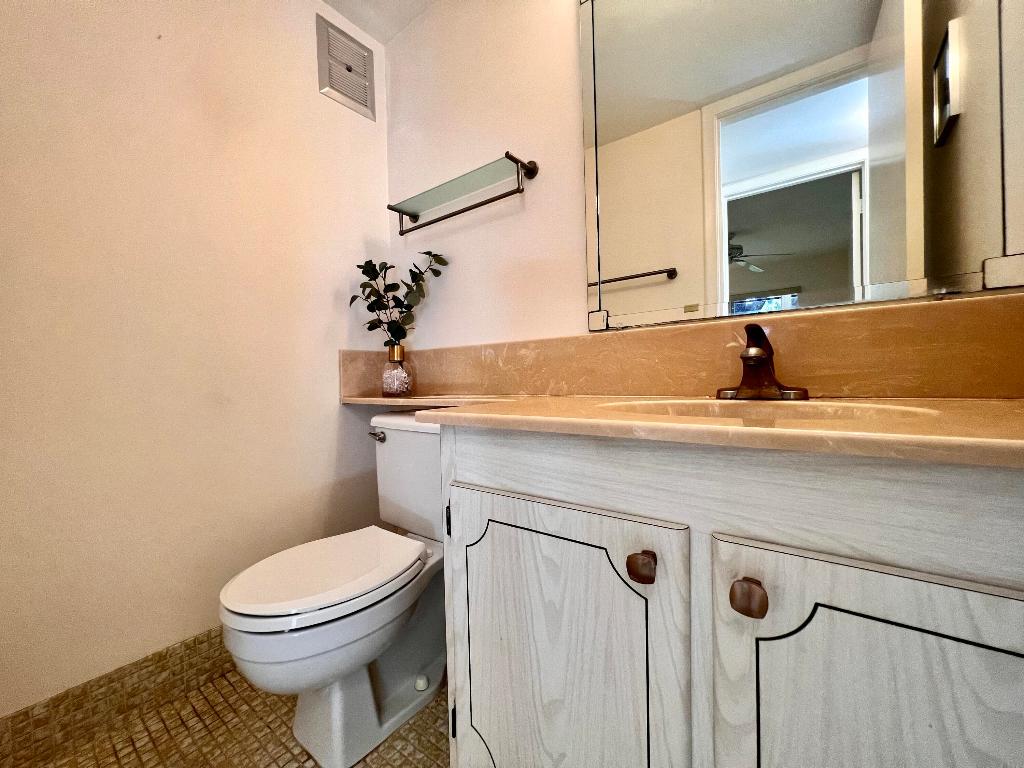 CENTURY VILLAGE - WINDSOR CONDOS - Residential