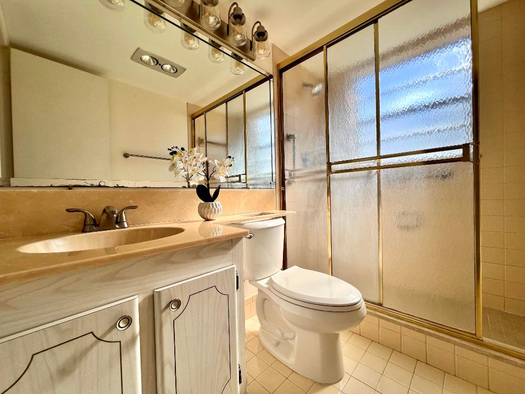 CENTURY VILLAGE - WINDSOR CONDOS - Residential