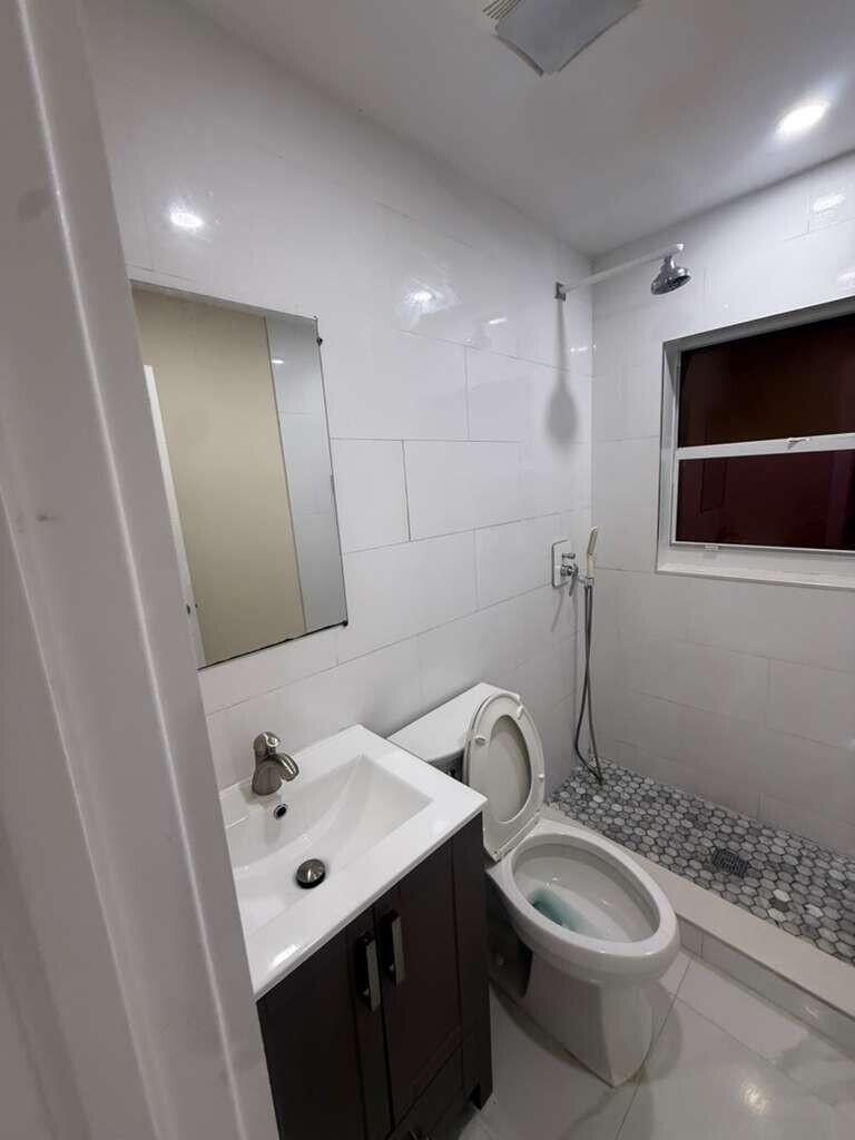 IDEAL HOMES NO 6 - Residential Lease