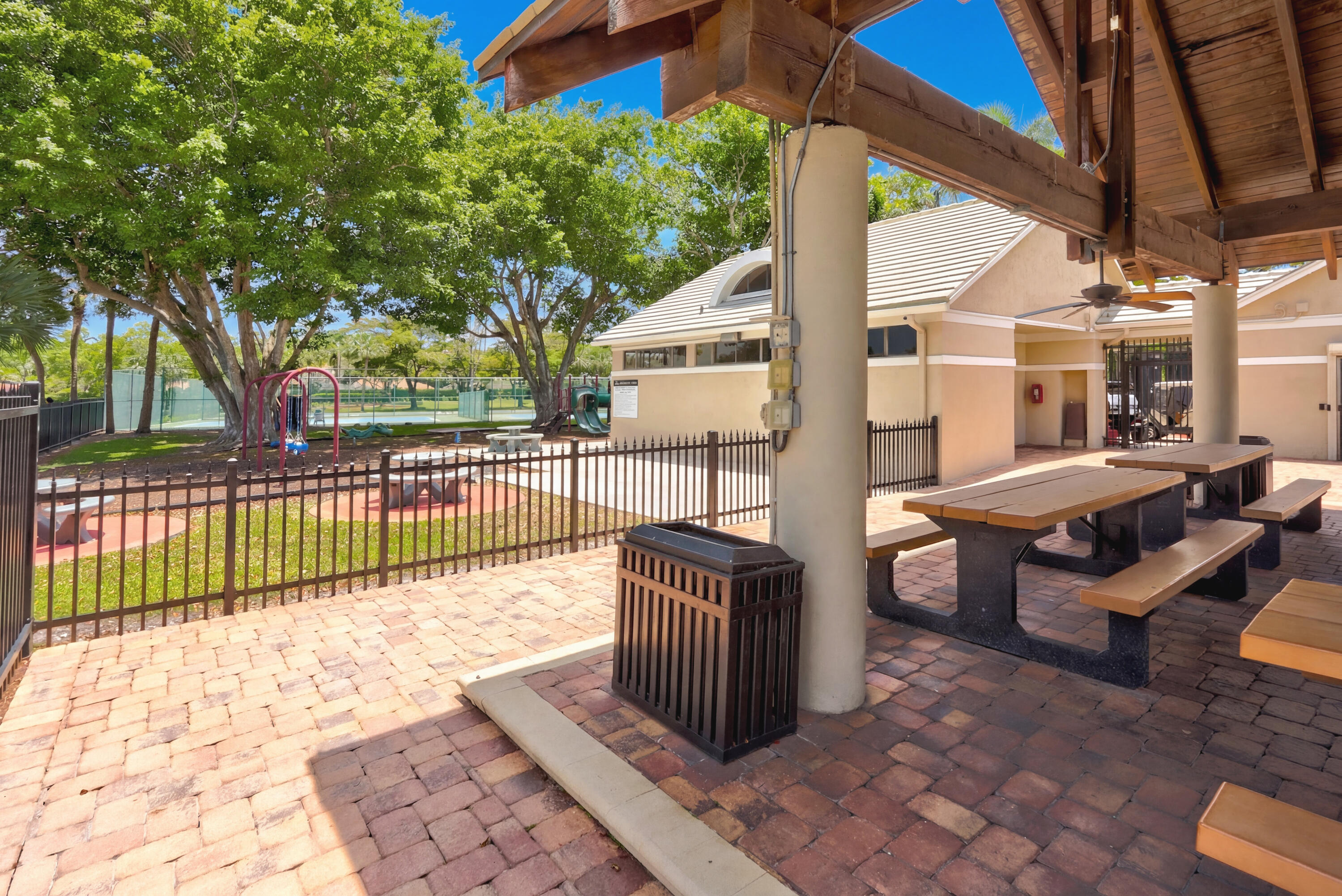 Woodstream - Residential