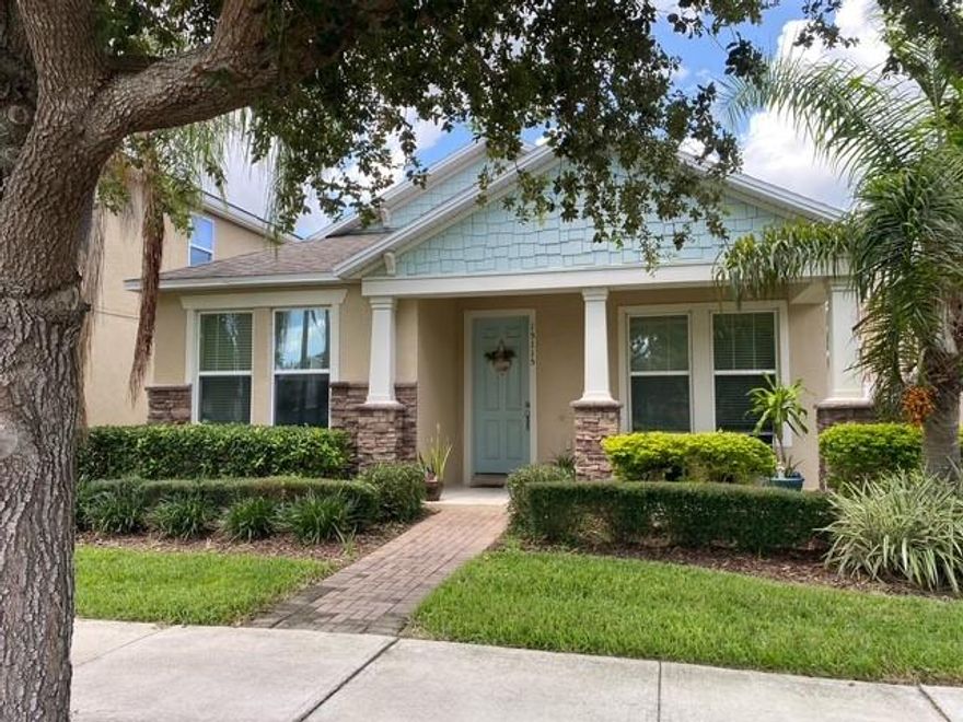 Single family home in sought-after Winter Garden with NO HOA-bring your boat, RV or toys with no community restrictions.  All-ages neighborhood offers flexibility for owners or investors alike.  Conveniently located near shopping, dining and major roadways.  Plus minutes to historic Downtown Winter Garden and Winer Garden village.  A great opportunity to own in one of Central Florida's most desirable areas.