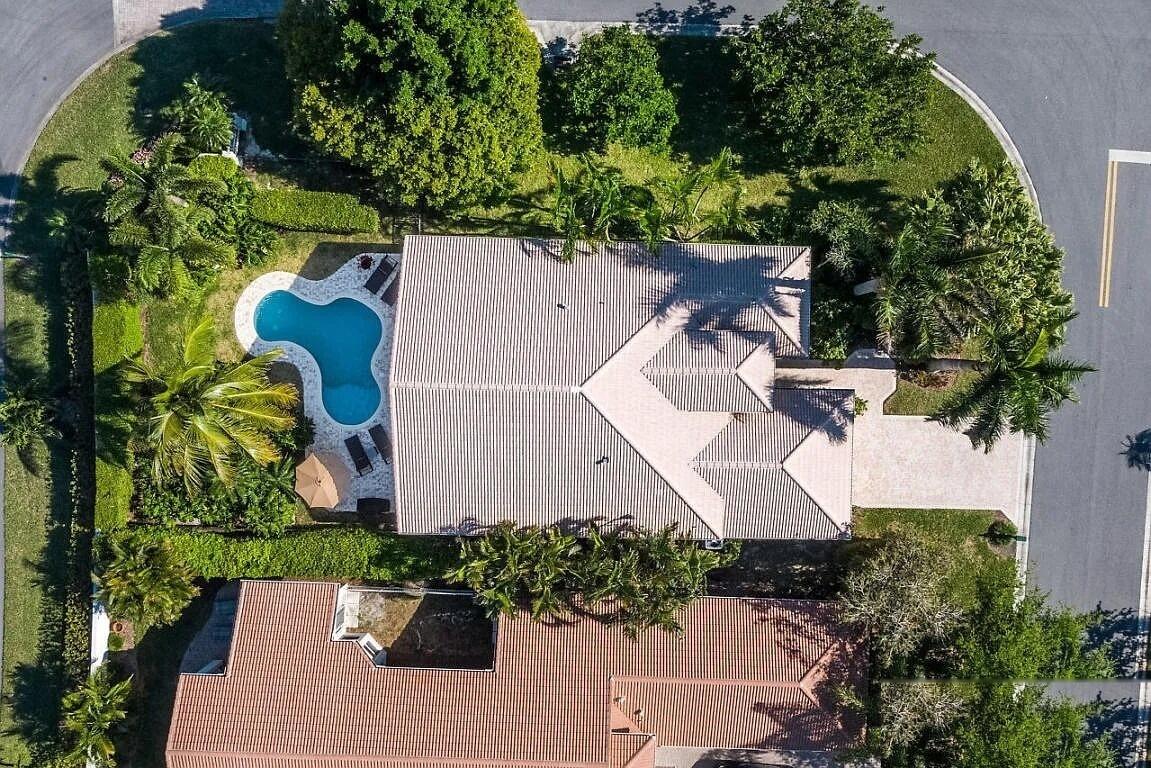 8155 Cypress Point Road