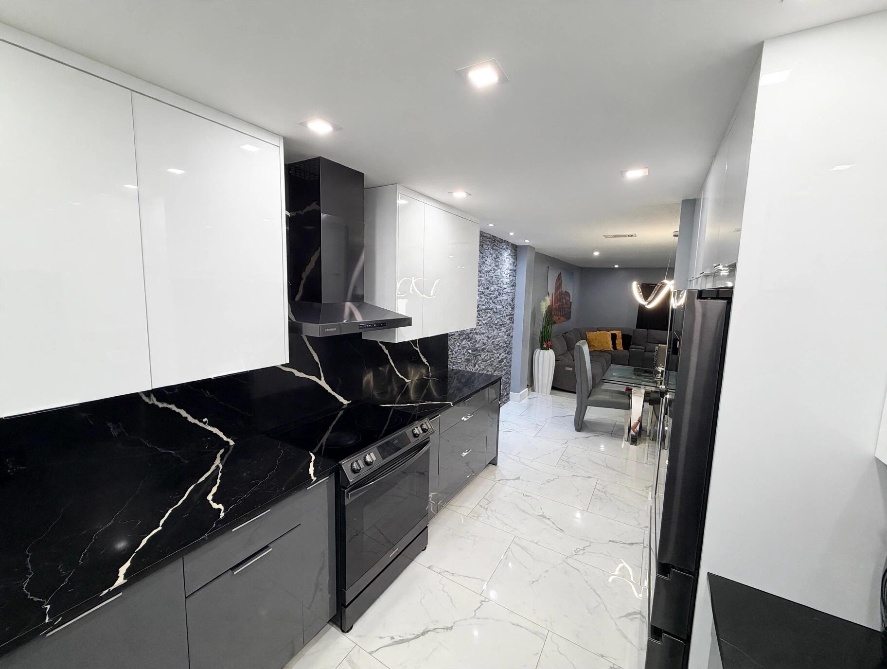 9054 NW 35TH Place