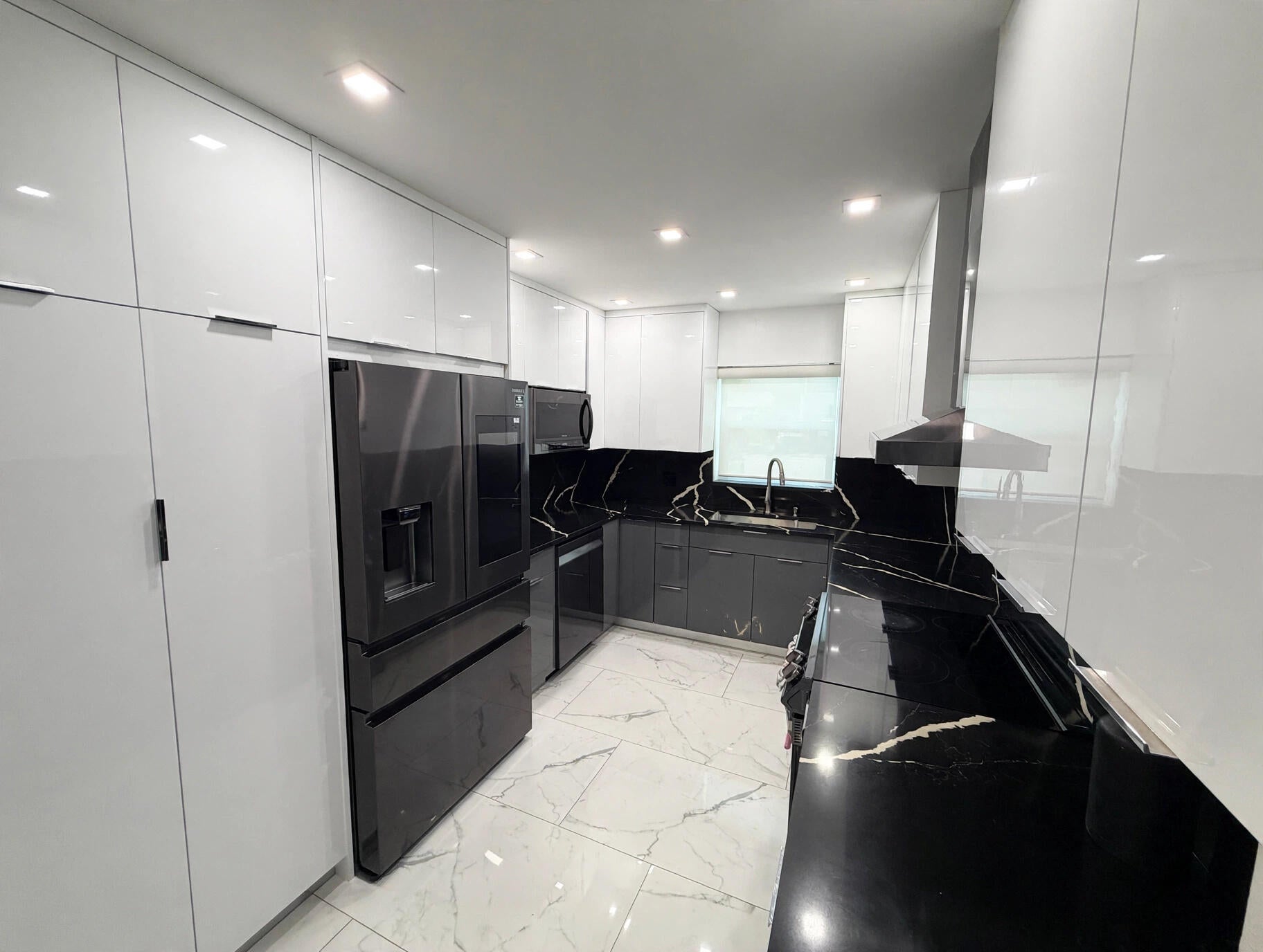 9054 NW 35TH Place