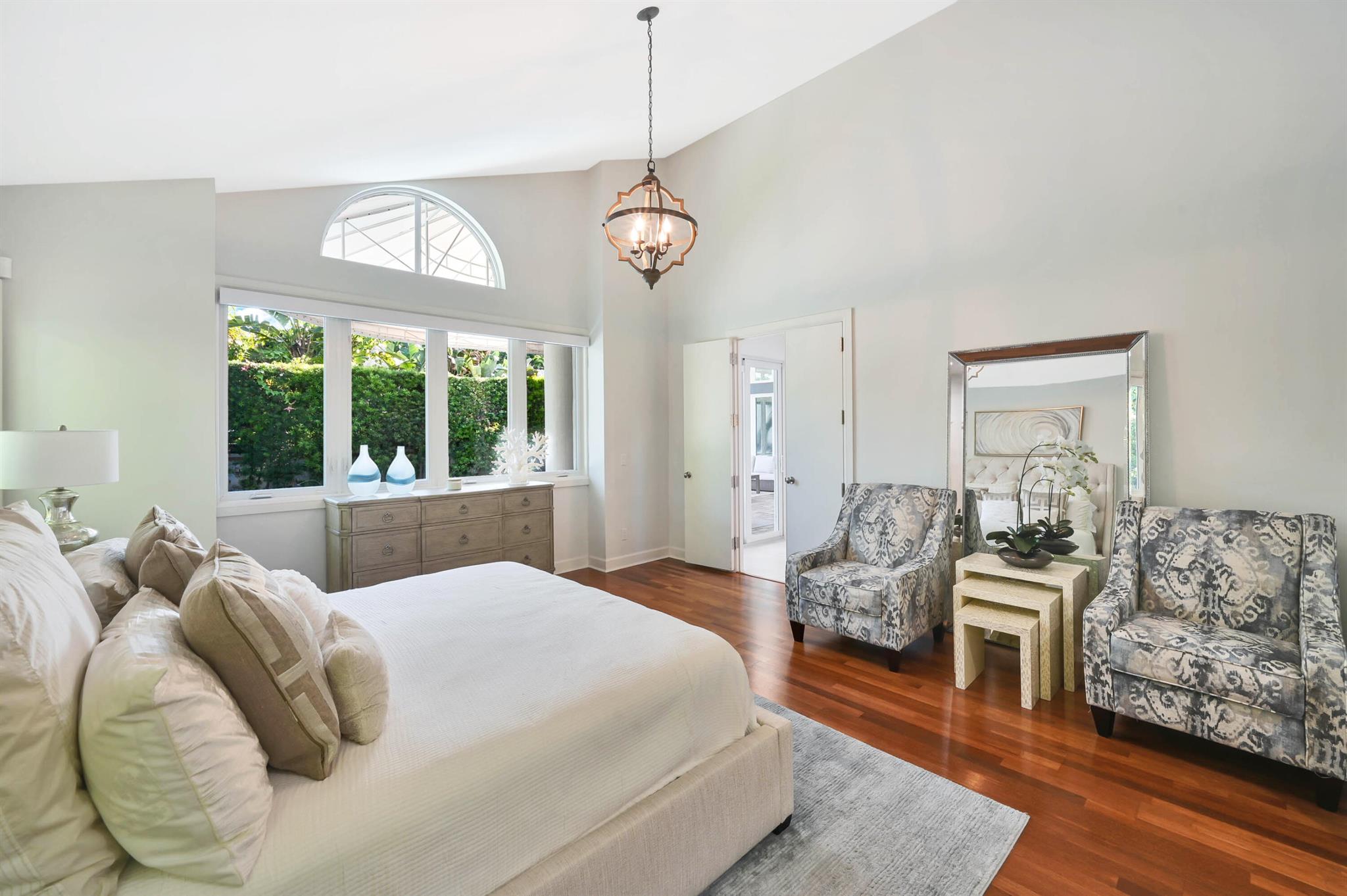 TROPICAL SHORES - Residential