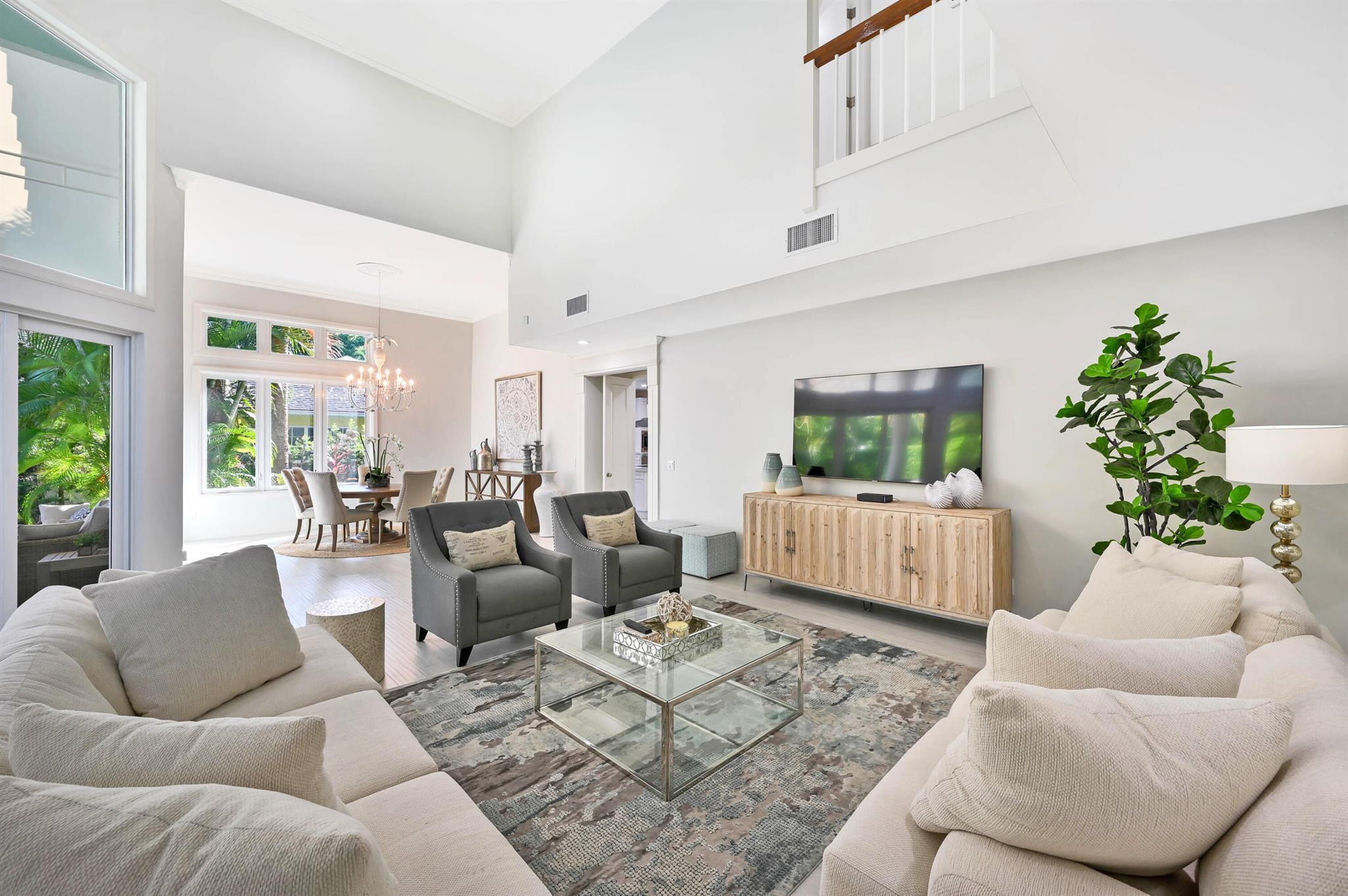 TROPICAL SHORES - Residential