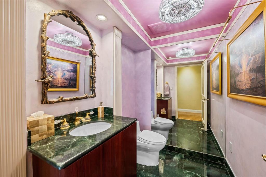 HARBOURAGE PLACE CONDO - Residential