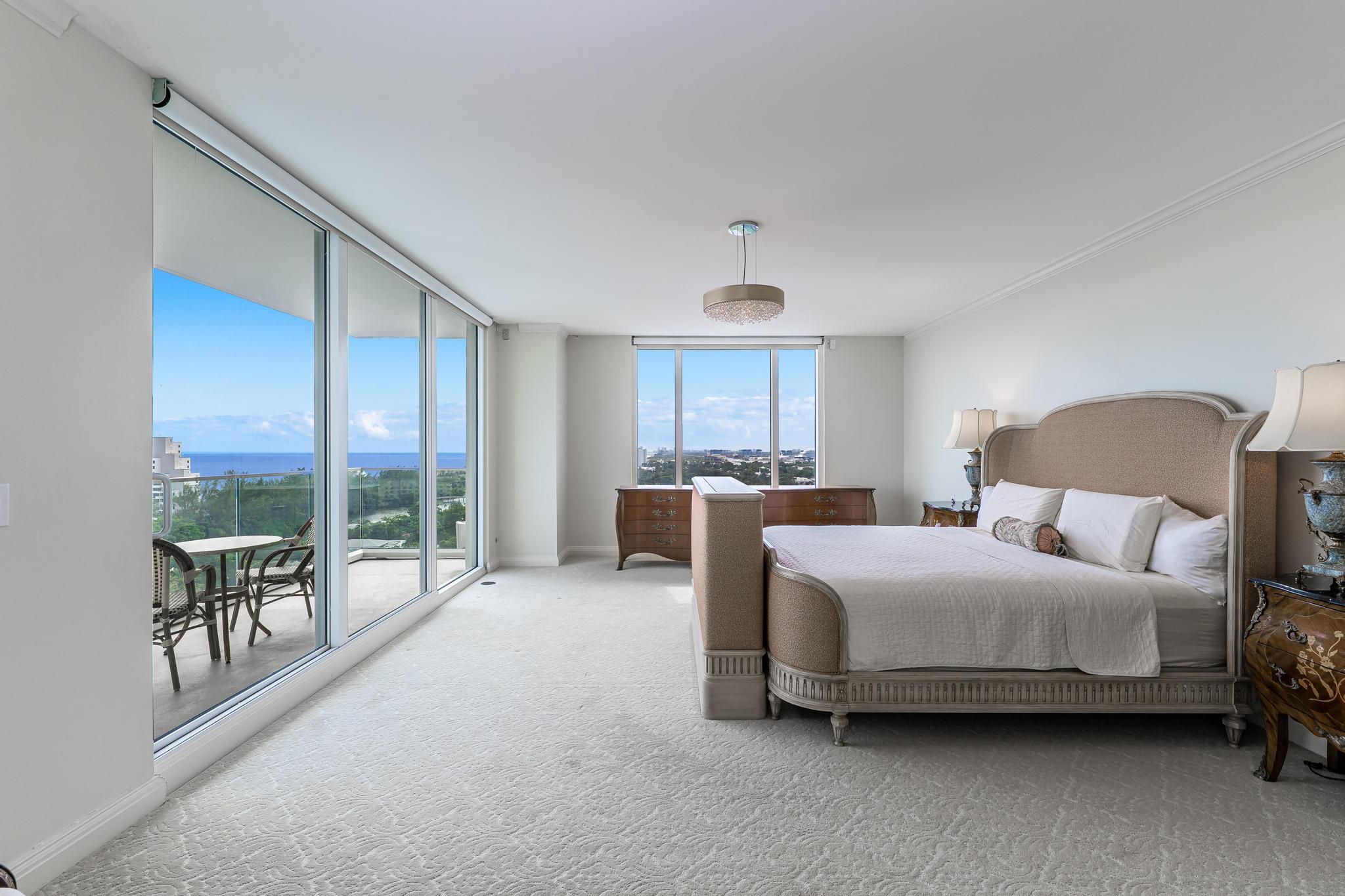 HARBOURAGE PLACE CONDO - Residential