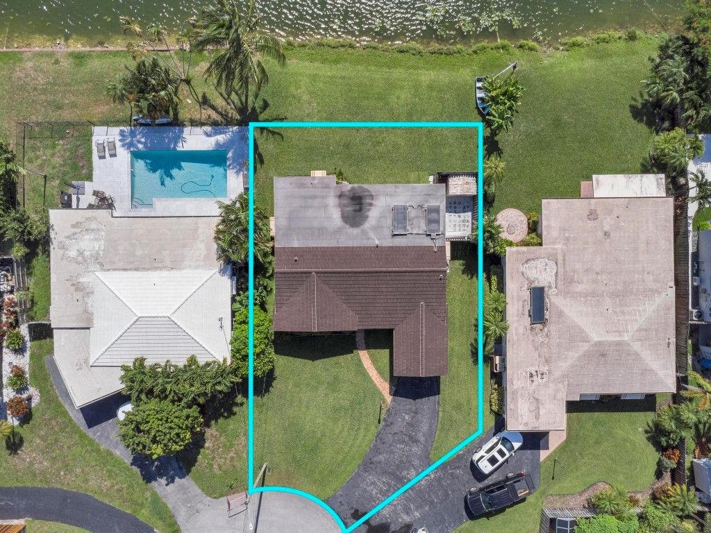 Photo of 1774 NW 39th Place, Oakland Park, FL 33309 (MLS # F10524293)