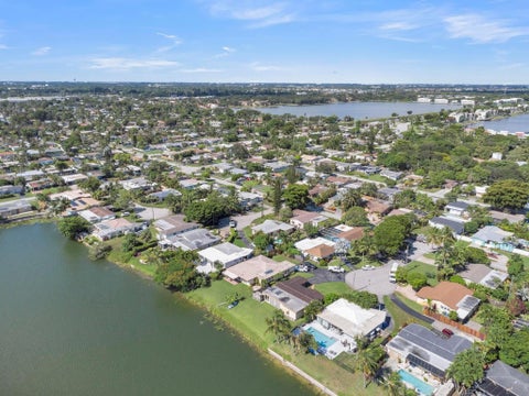 Tiny photo for 1774 NW 39th Place, Oakland Park, FL 33309 (MLS # F10524293)