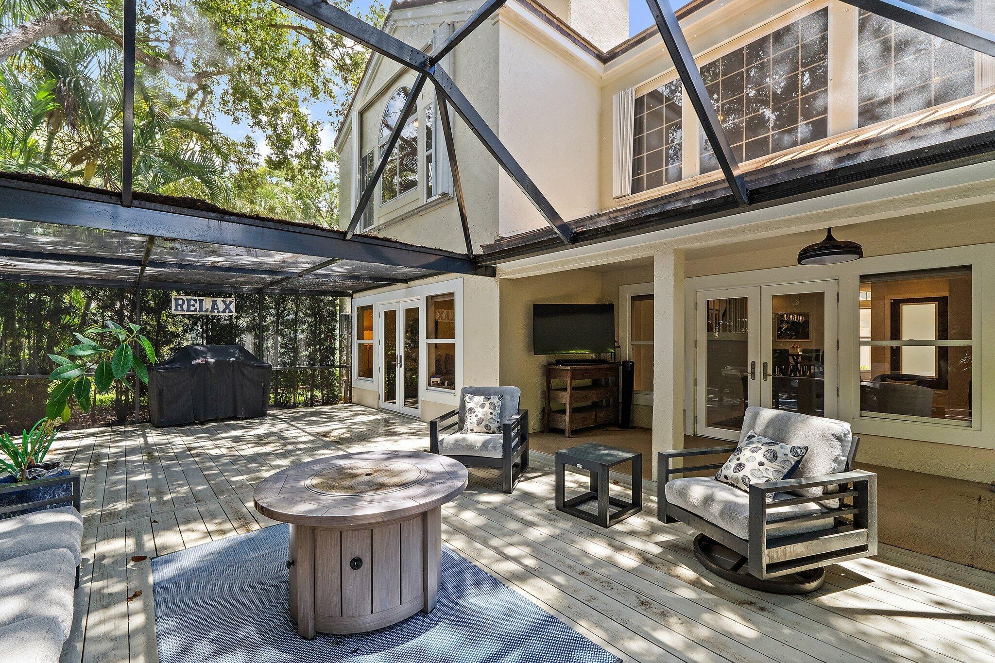 OAK HARBOUR 3 - Residential