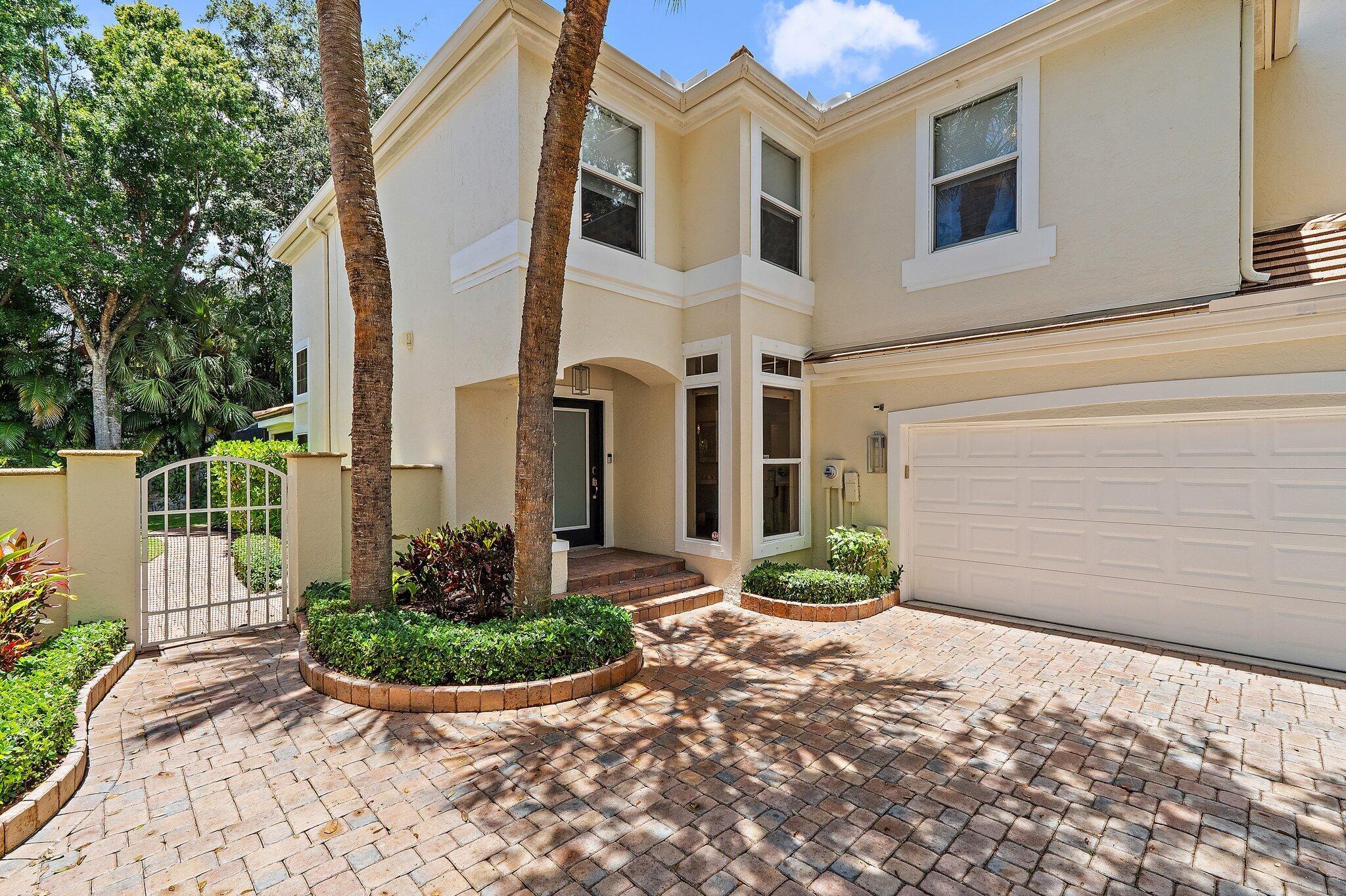 OAK HARBOUR 3 - Residential