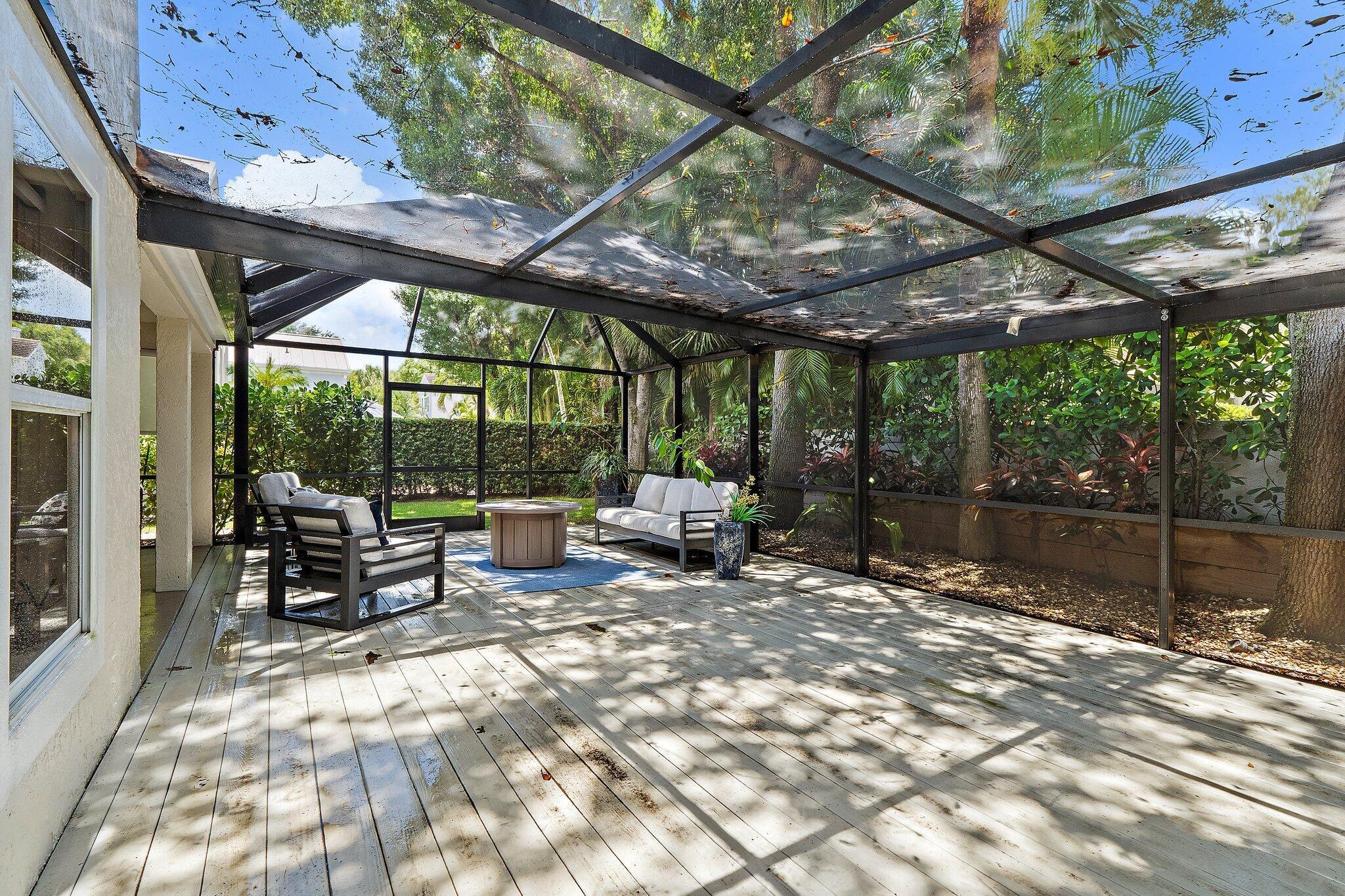 OAK HARBOUR 3 - Residential