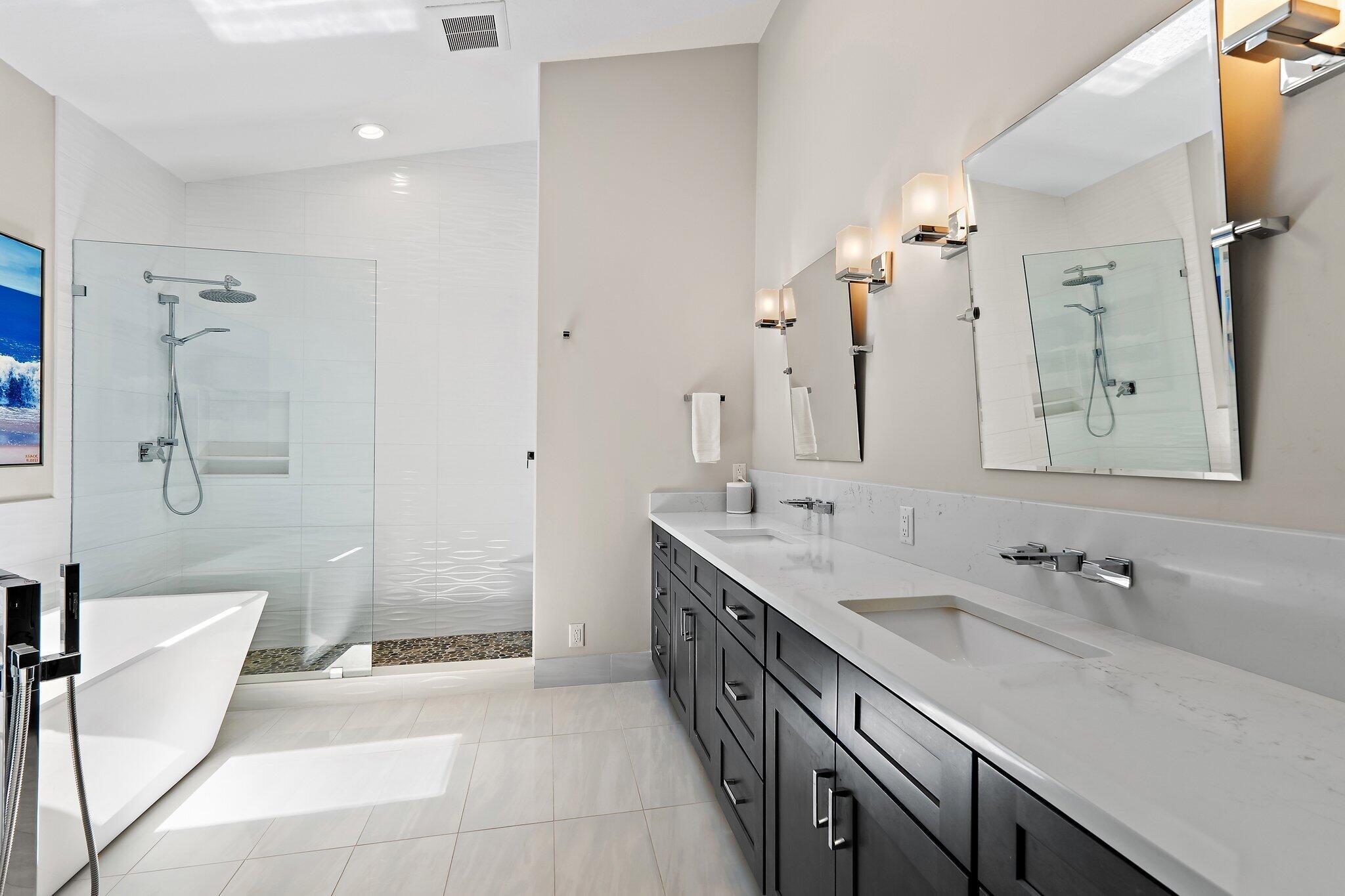 OAK HARBOUR 3 - Residential