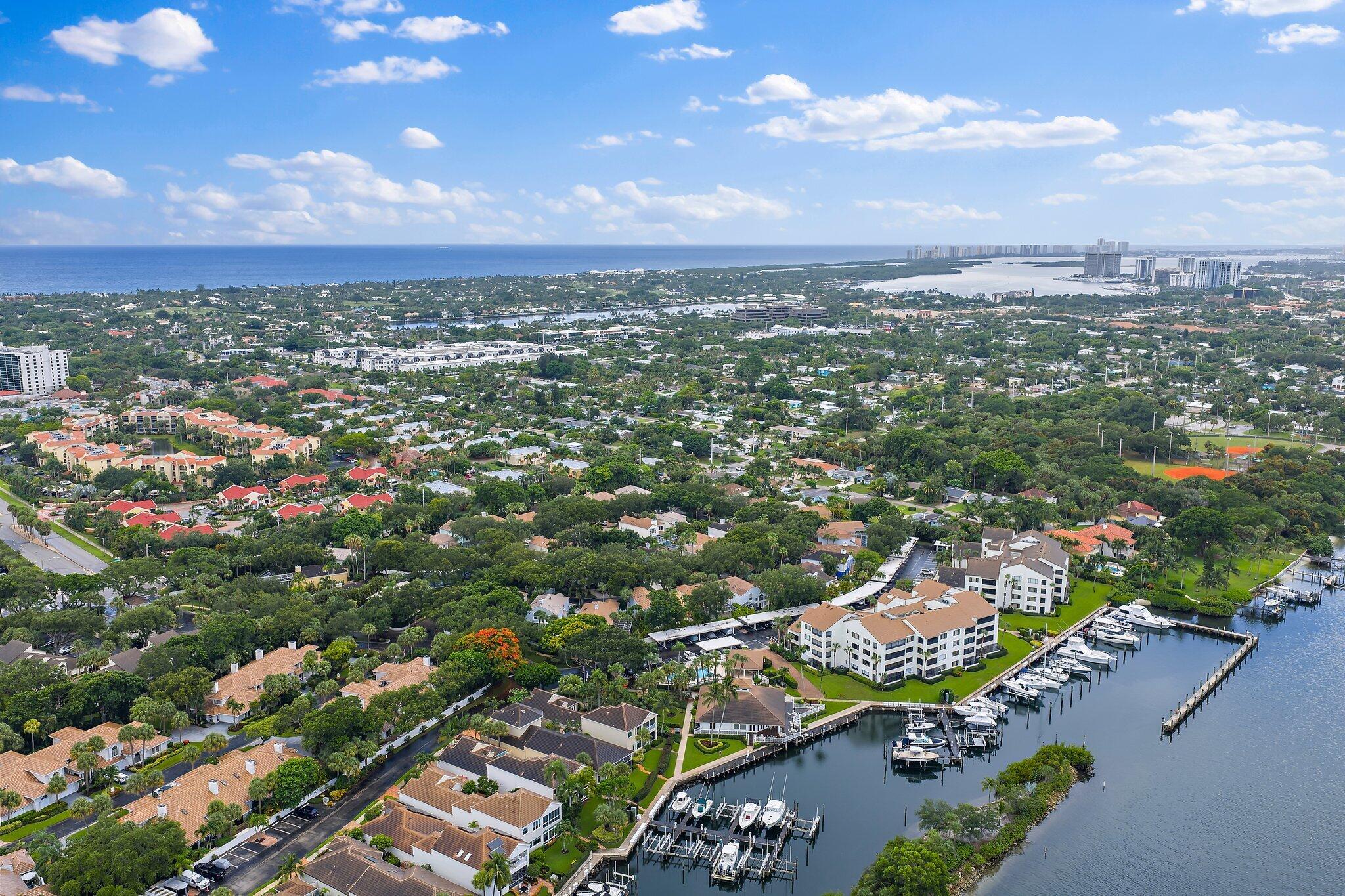 OAK HARBOUR 3 - Residential