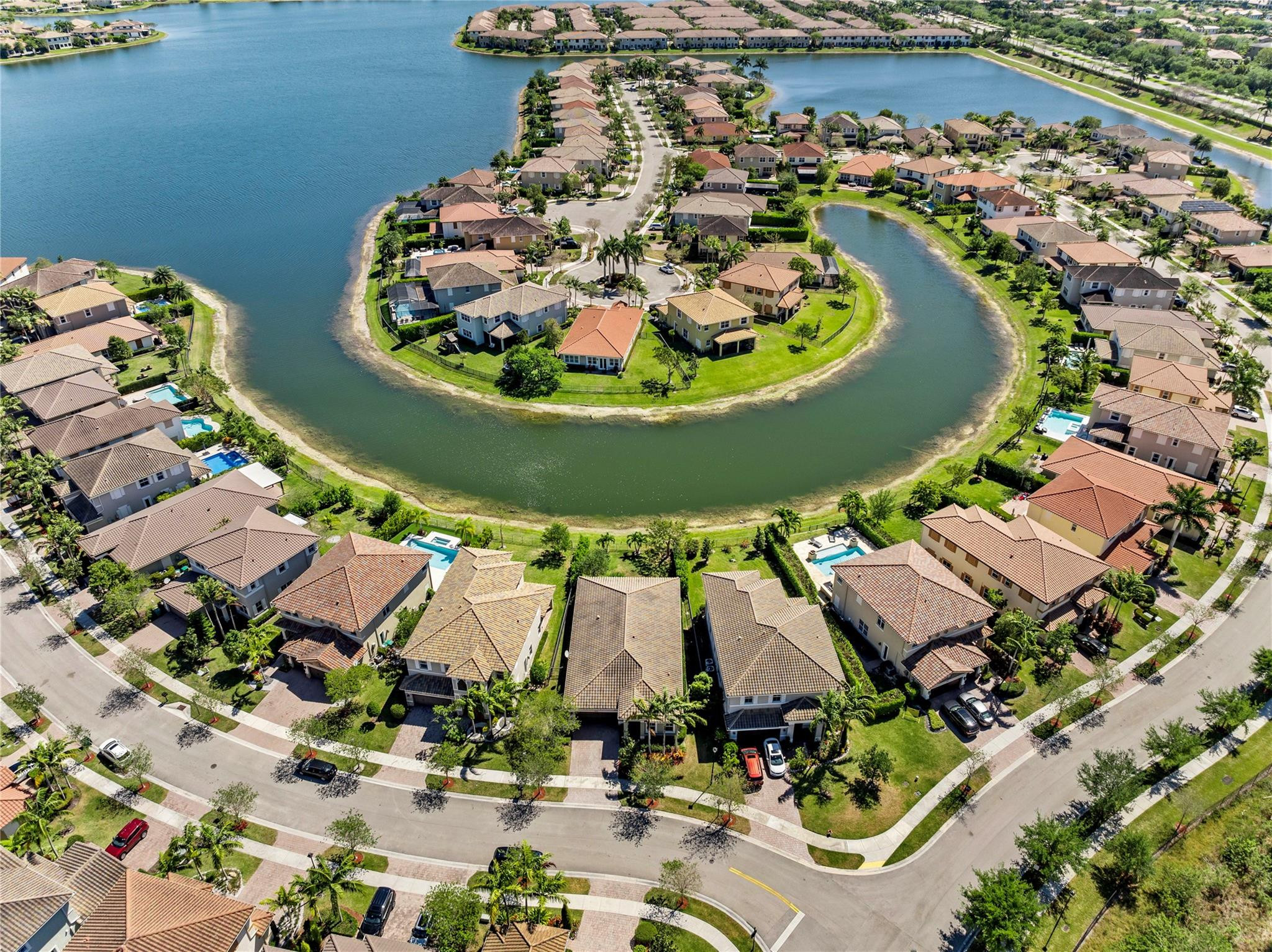 MiraLago - Residential