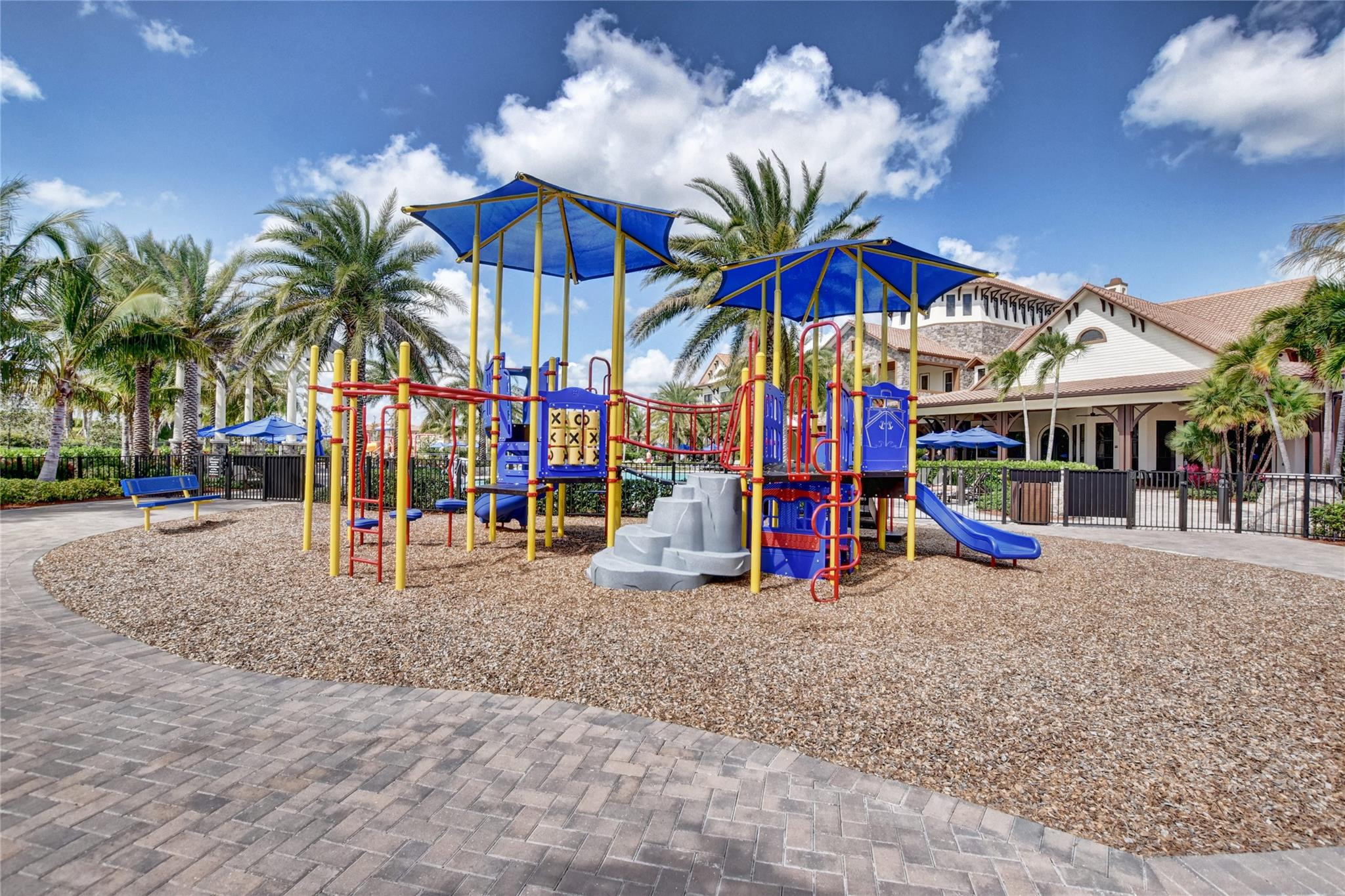 MiraLago - Residential