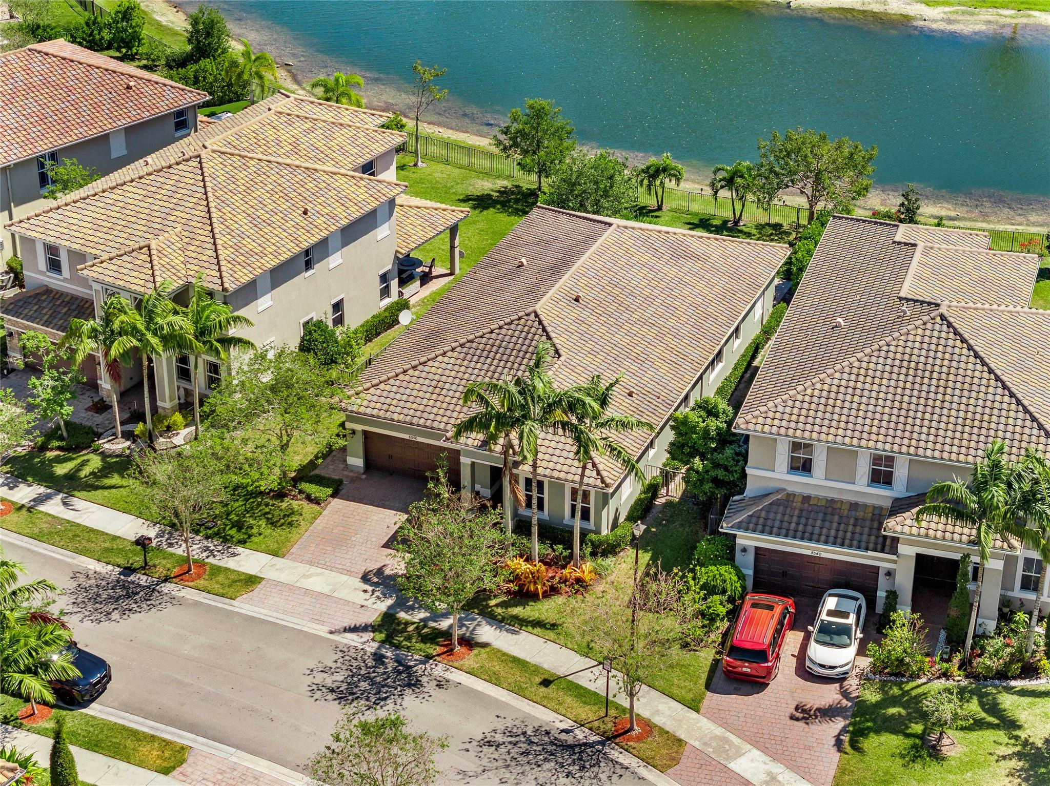 MiraLago - Residential