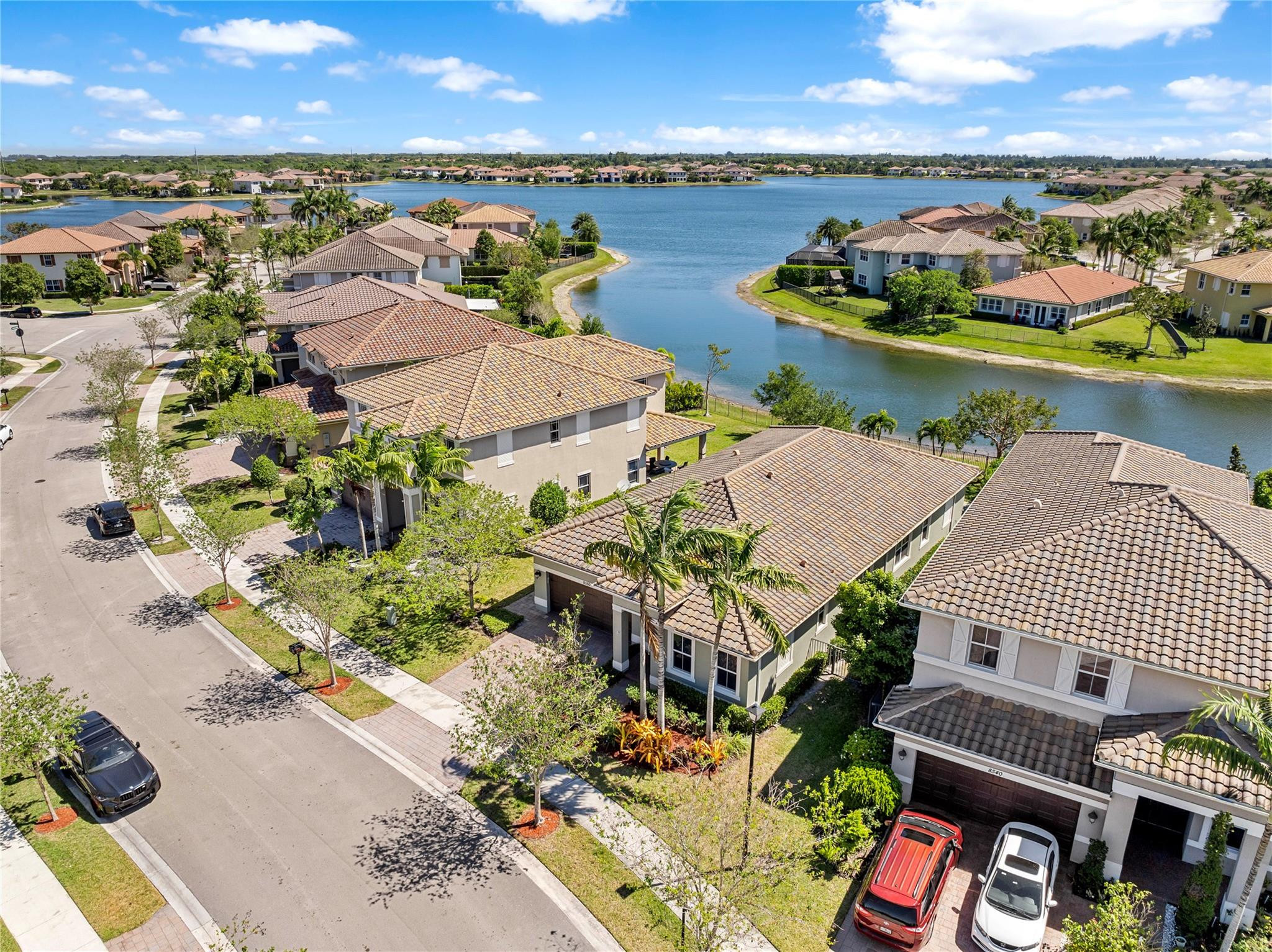 MiraLago - Residential