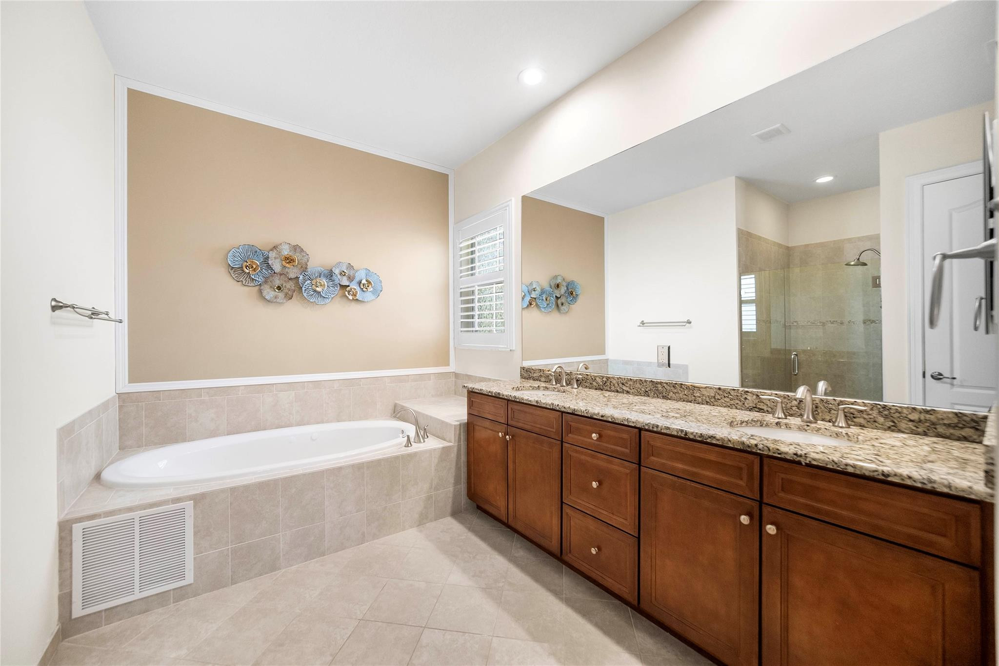 MiraLago - Residential