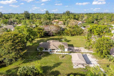 A home in Loxahatchee