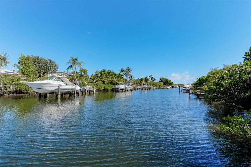 Photo of 805 Hummingbird Way Way #1d, North Palm Beach, FL 33408 (MLS # R10723148)