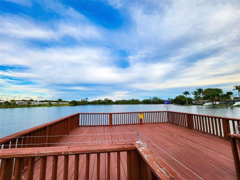 Tiny photo for 2300 PARK Lane #216, Hollywood, FL 33021 (MLS # B26082898)