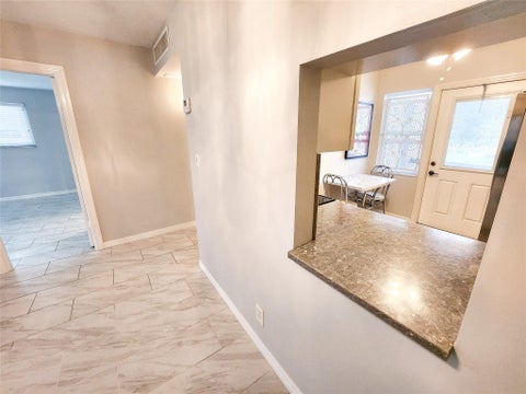 Tiny photo for 2300 PARK Lane #216, Hollywood, FL 33021 (MLS # B26082898)