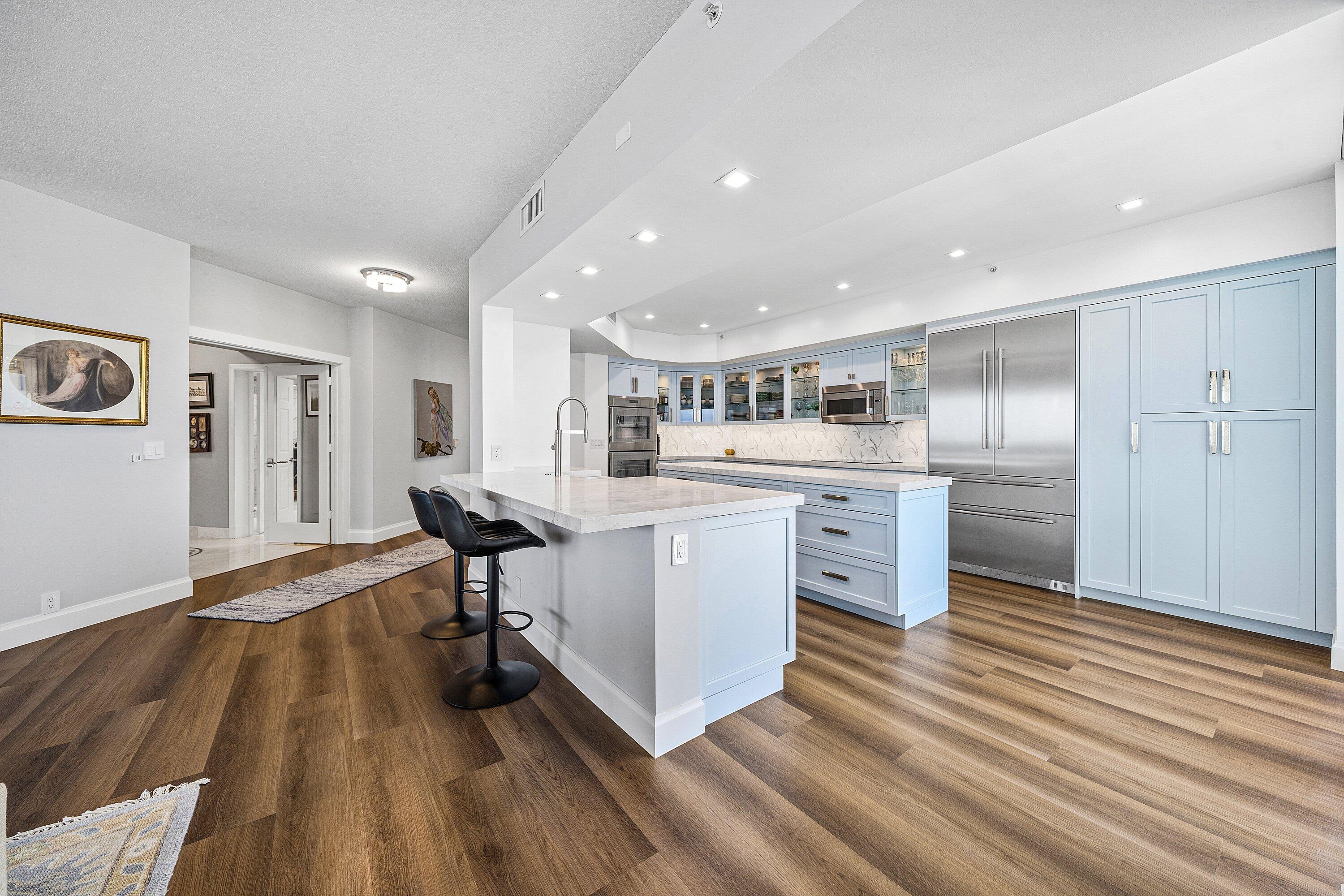 LHERMITAGE I CONDOMINIUM - Residential