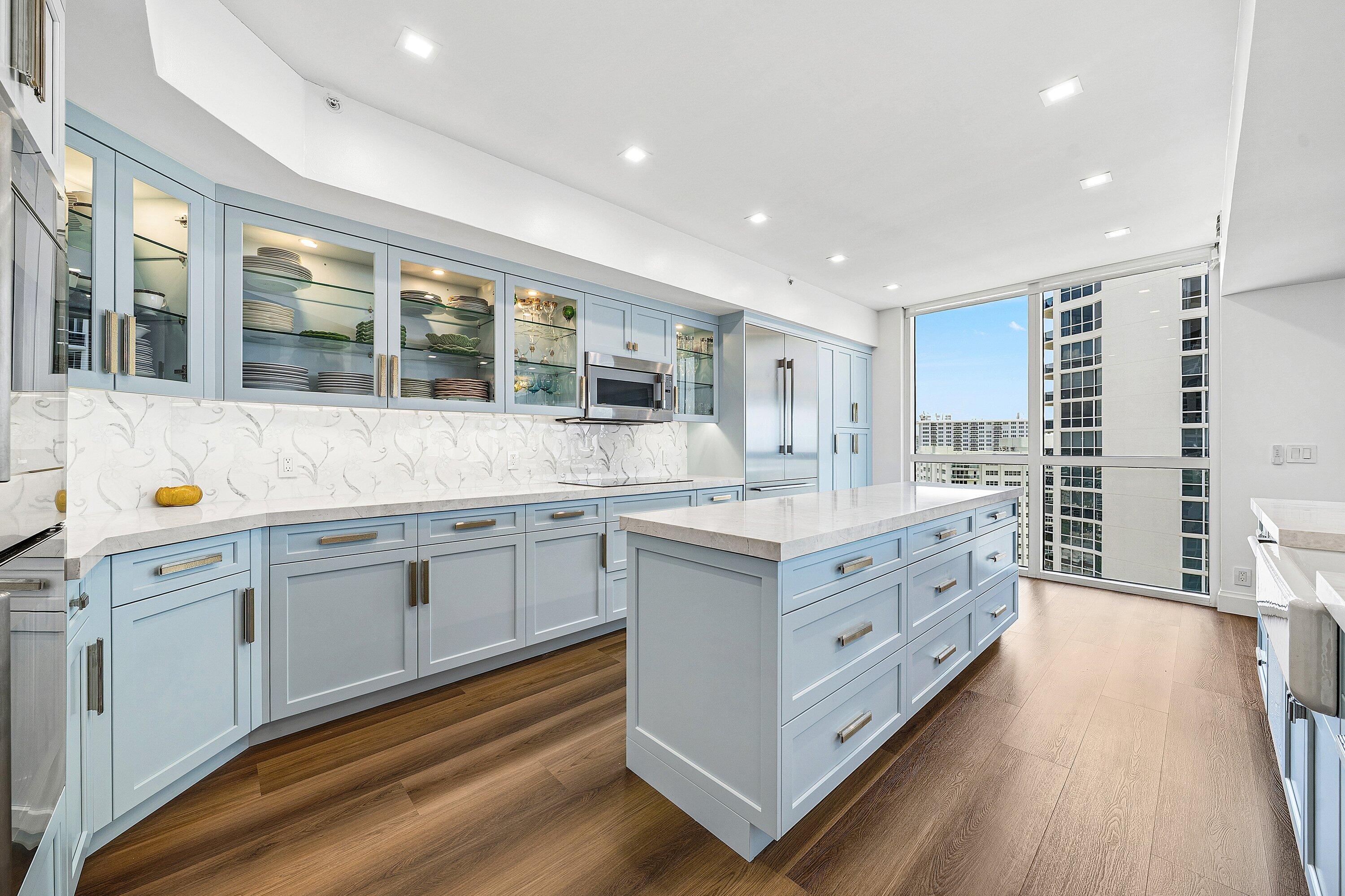LHERMITAGE I CONDOMINIUM - Residential