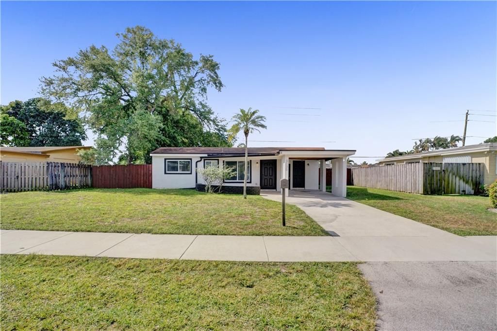 Photo of 3130 SW 18th Street, Fort Lauderdale, FL 33312 (MLS # F10322707)