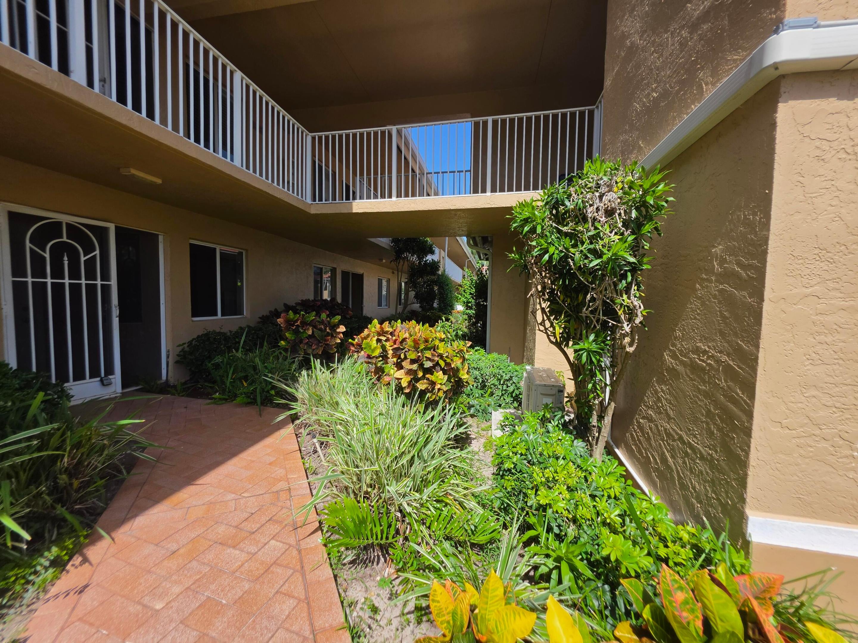 5951 REGAL GLEN Drive 104