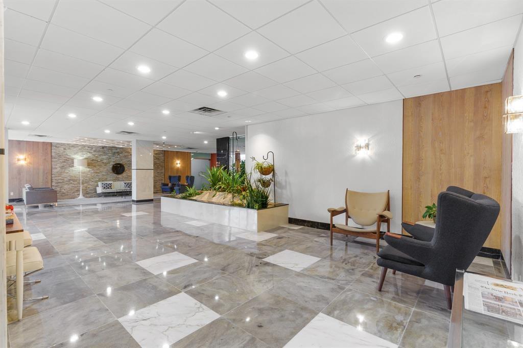 Coral Ridge Towers South - Residential