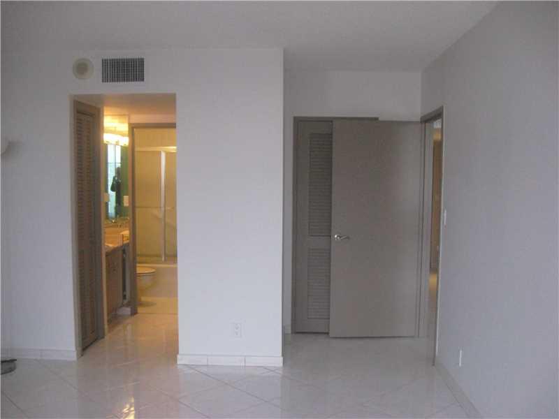 OLYMPUS CONDO PH A - Residential Lease