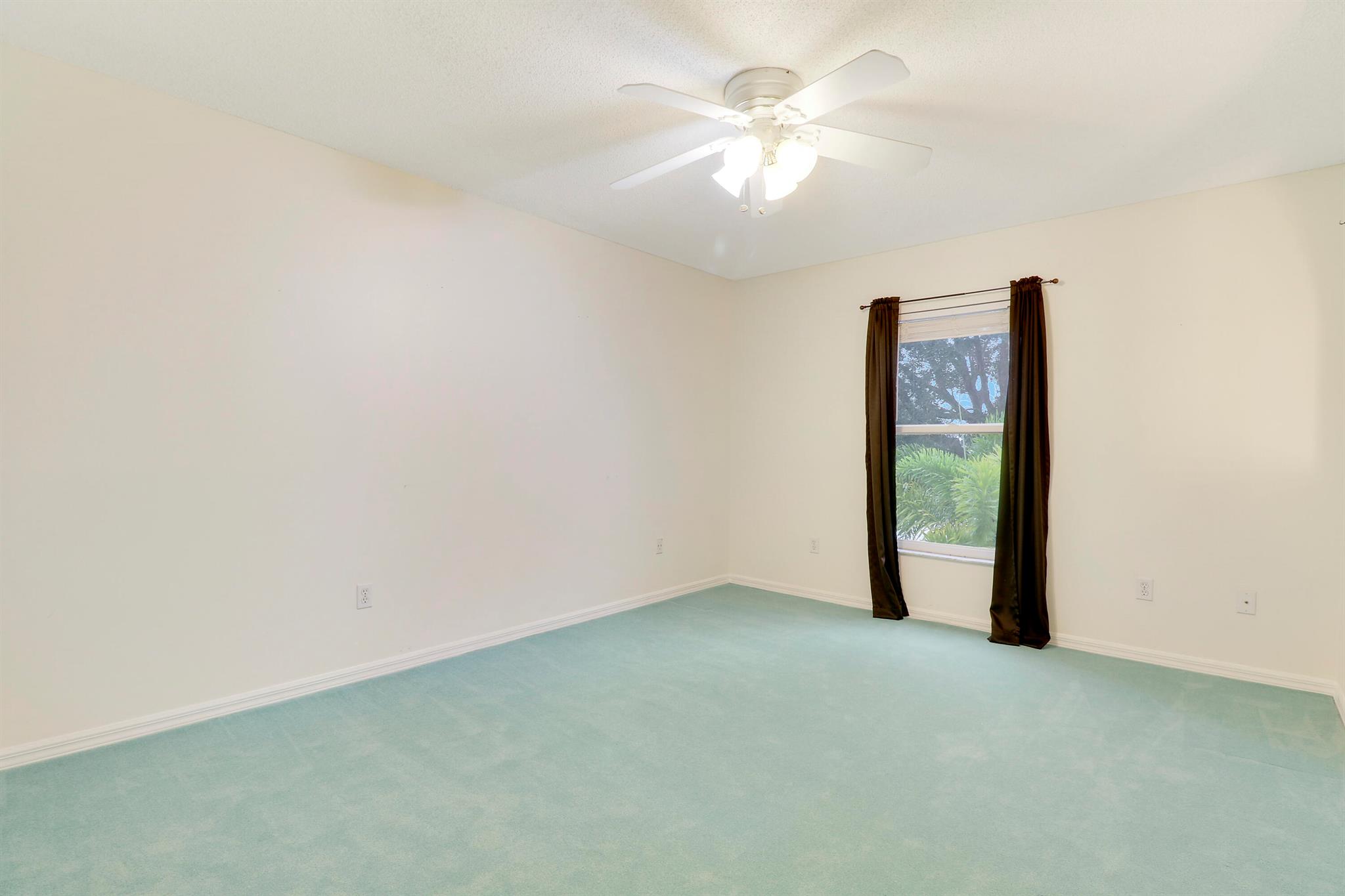 Sawgrass Lakes - Residential