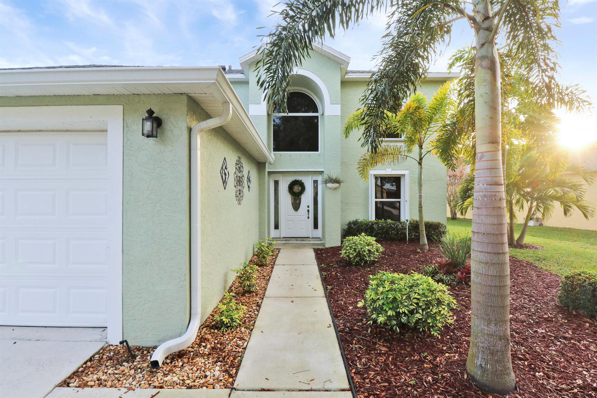 Sawgrass Lakes - Residential