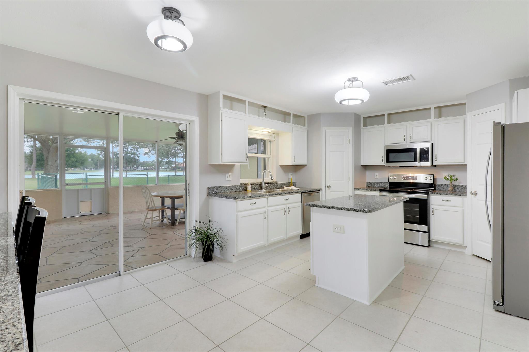 Sawgrass Lakes - Residential