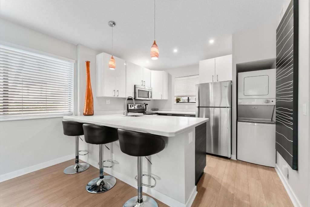 Photo of 842 Club Drive #842, Palm Beach Gardens, FL 33418 (MLS # F10538372)