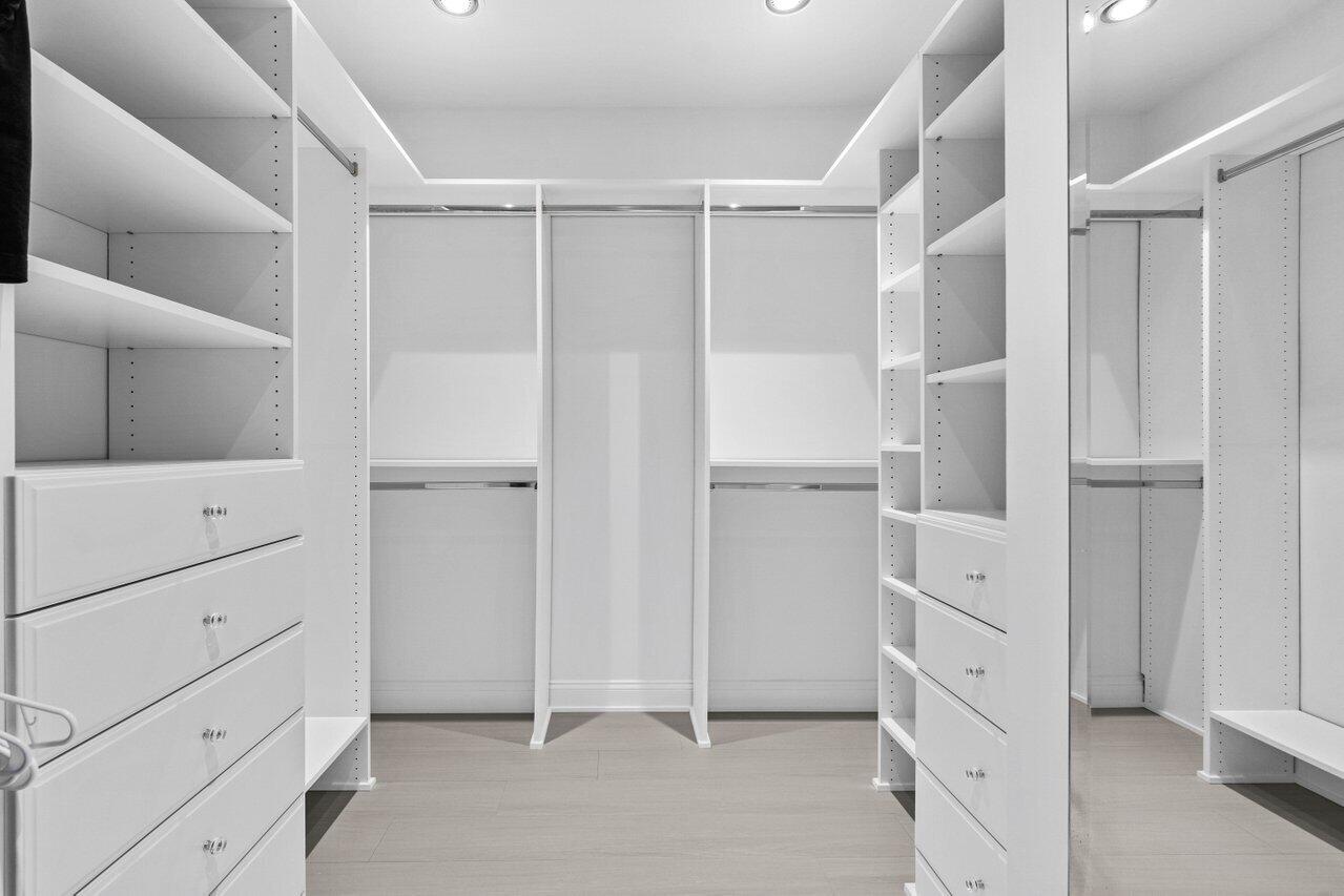 VILLAS OF OCEAN RIDGE CONDO - Residential