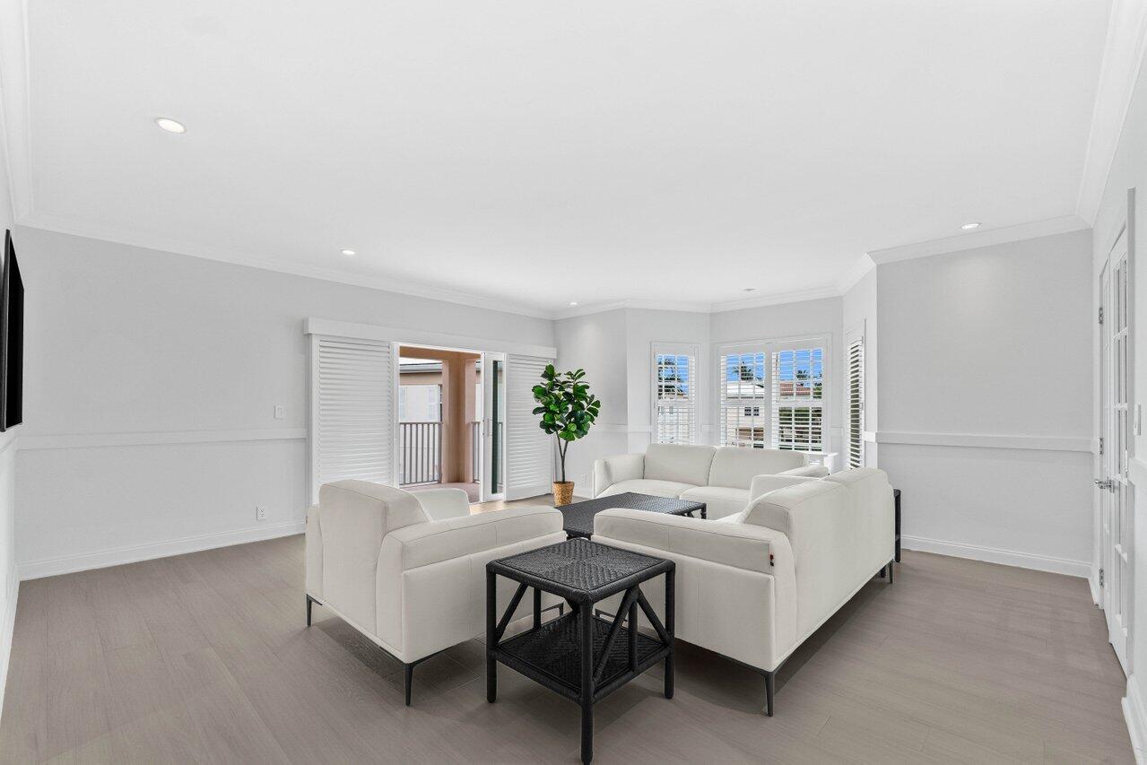 VILLAS OF OCEAN RIDGE CONDO - Residential